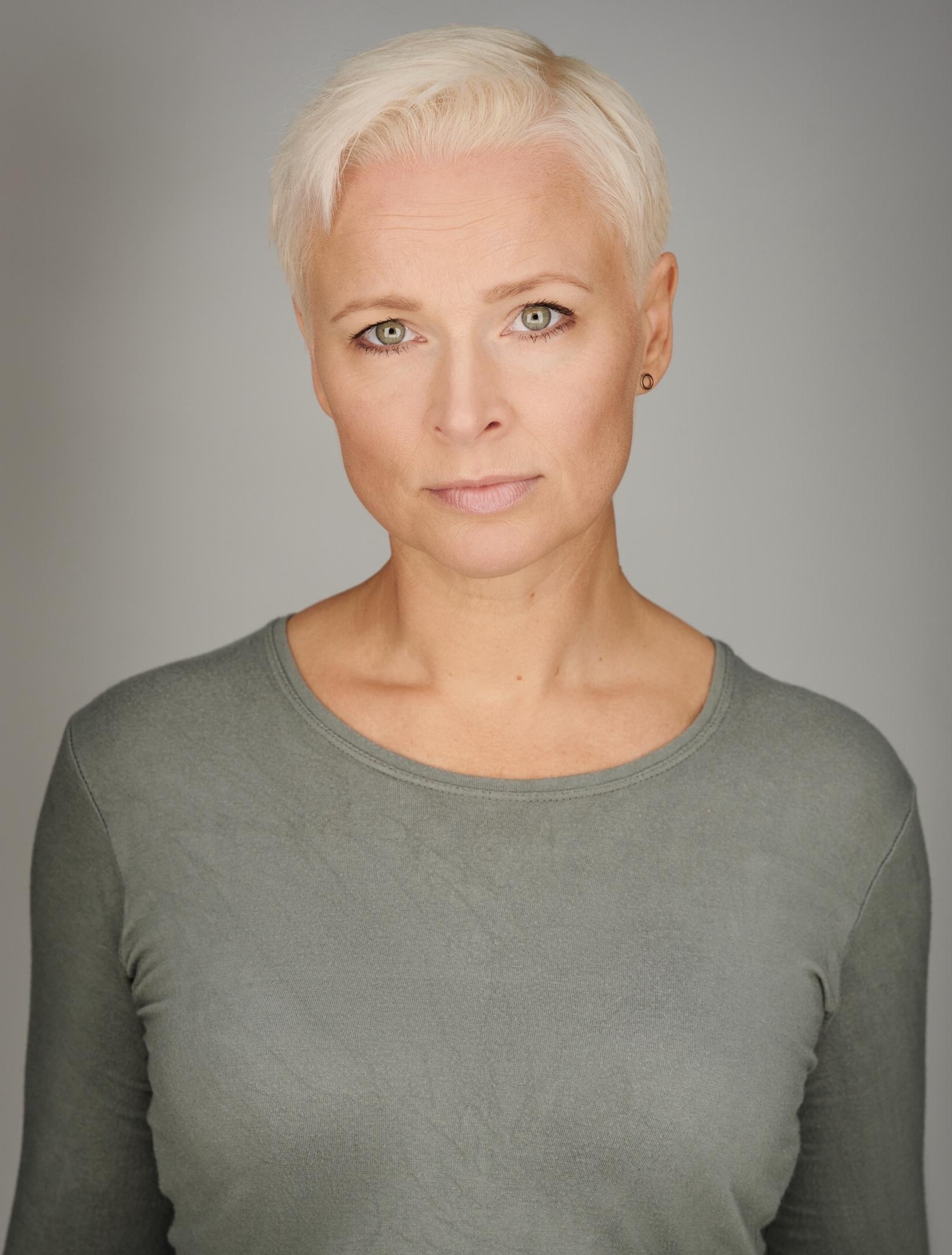 actor Vicki Berlin large photo