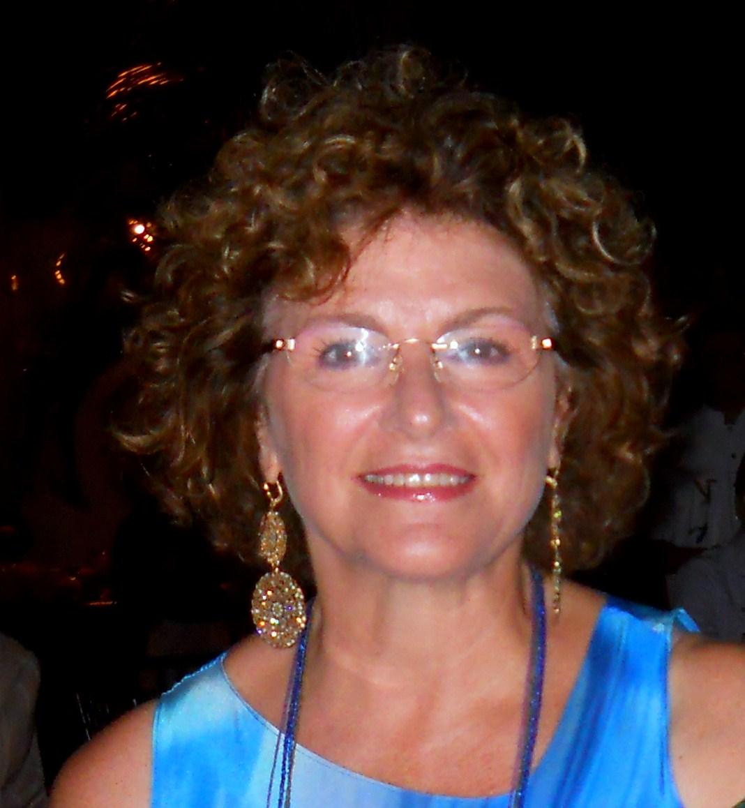 actor Angelina Fiordellisi large photo