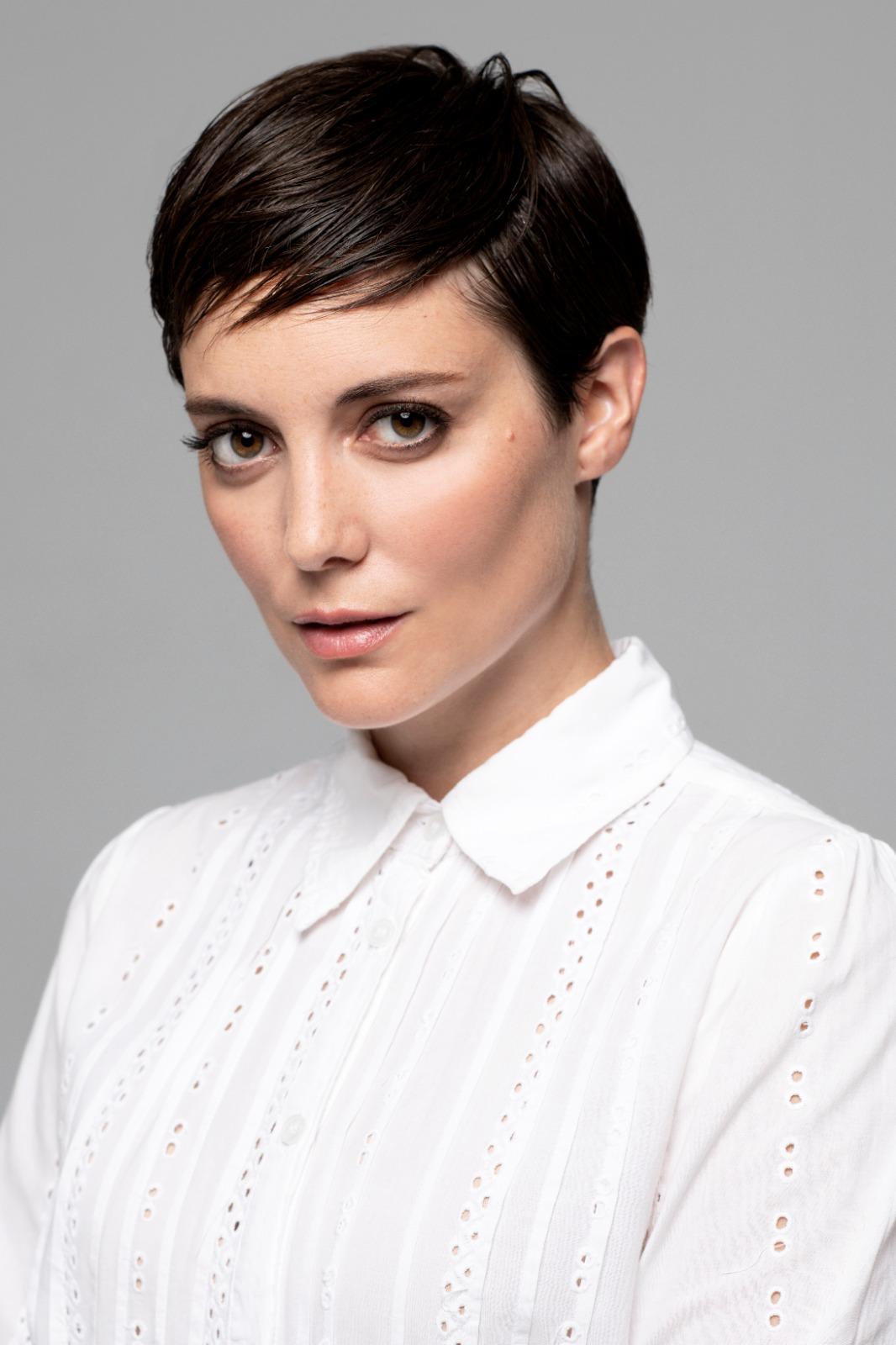 actor Tania Watson large photo