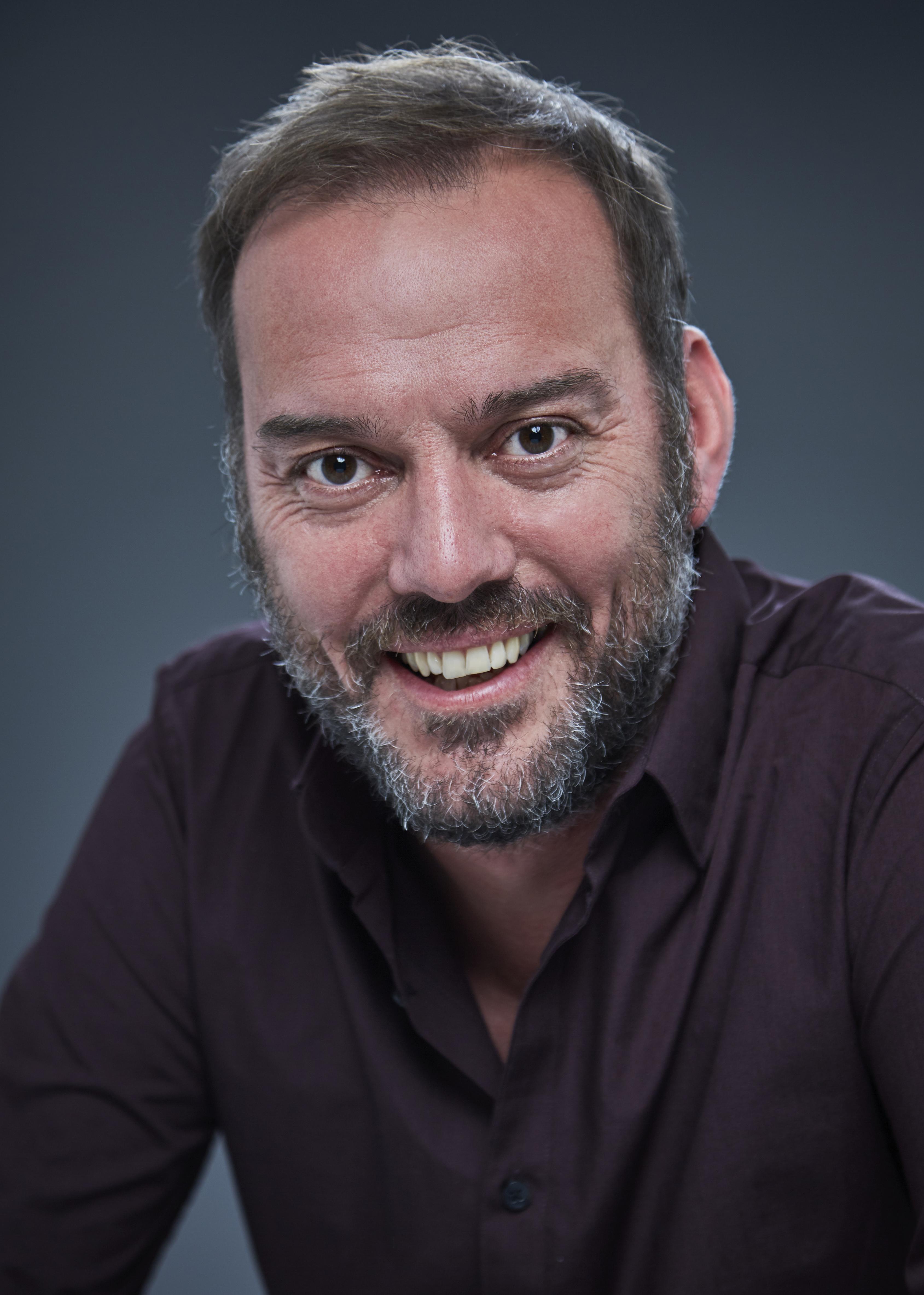 actor Laurence Saunders large photo