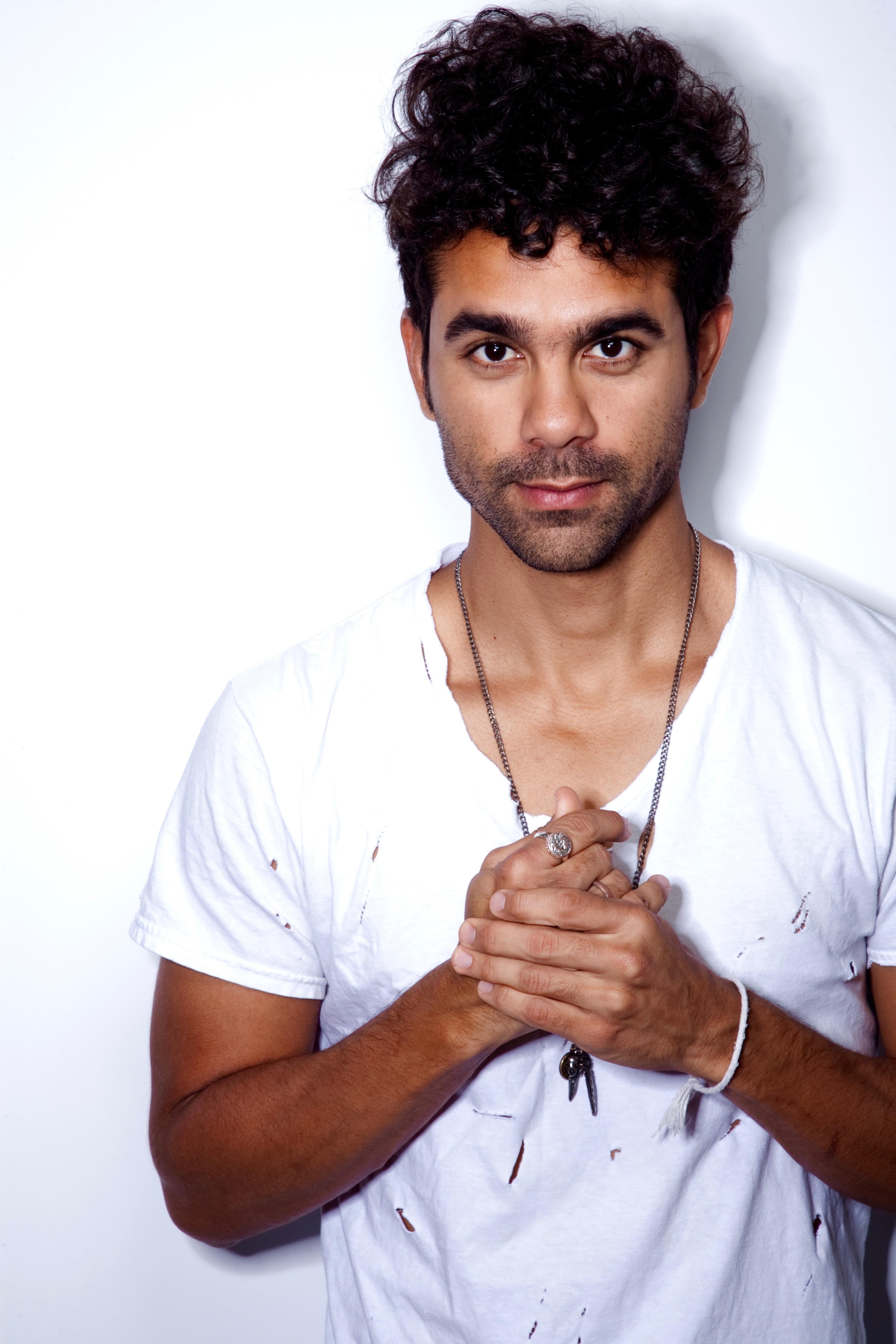 actor Jandres Burgos large photo