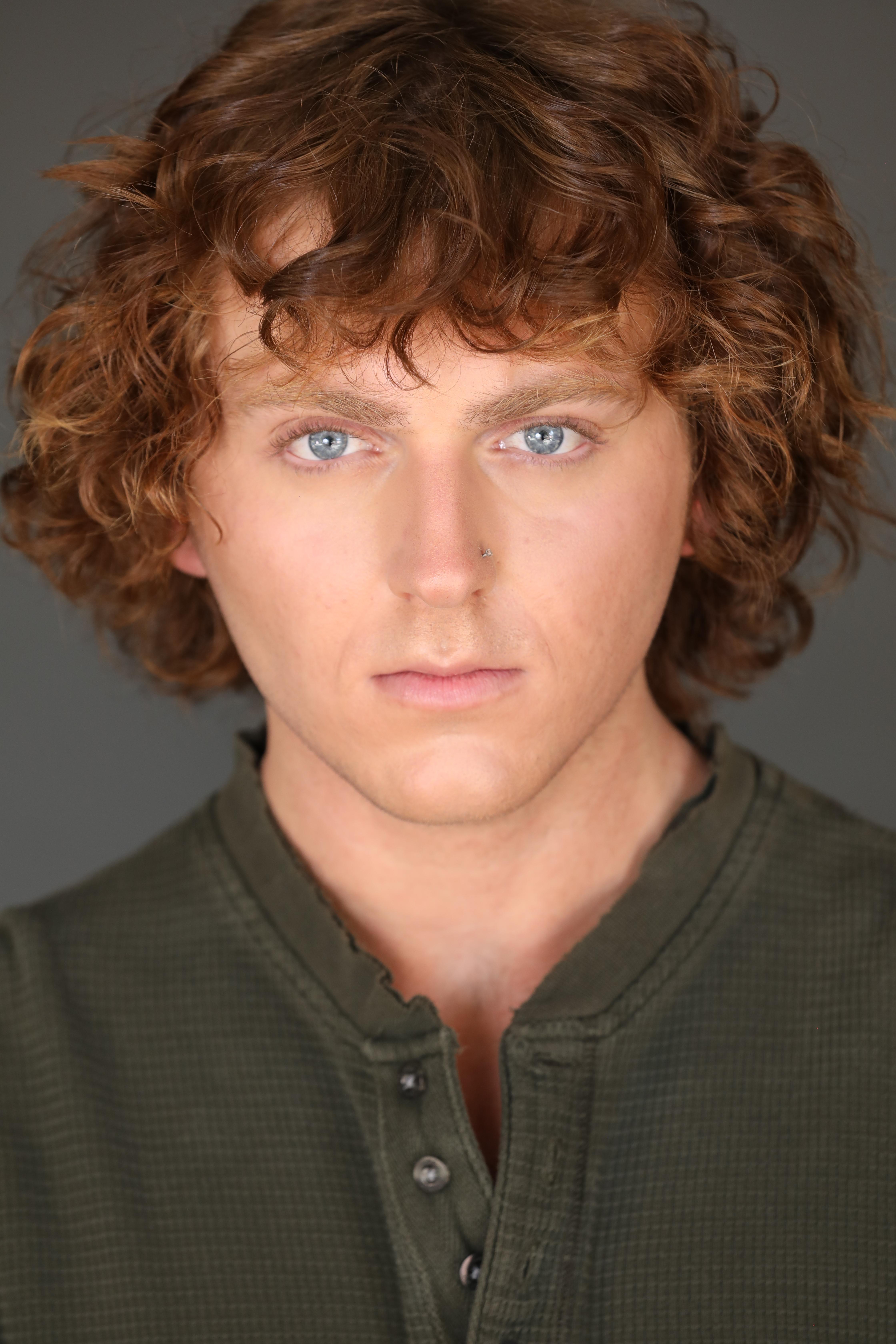 actor Brandon Bundschuh large photo