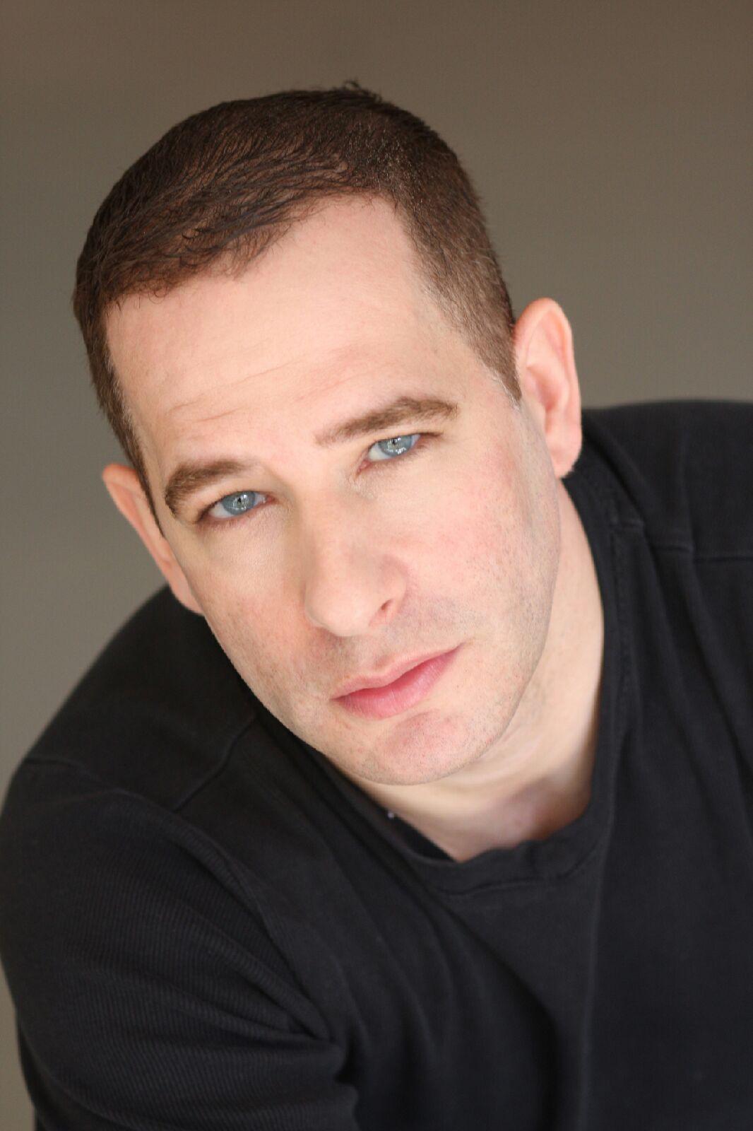 actor Vincent Quintiliani large photo