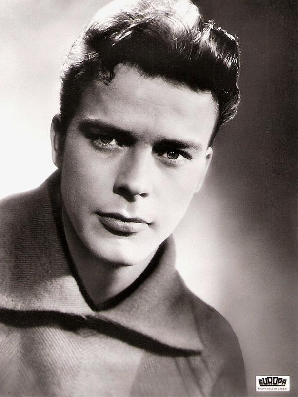 actor Michael Cramer large photo