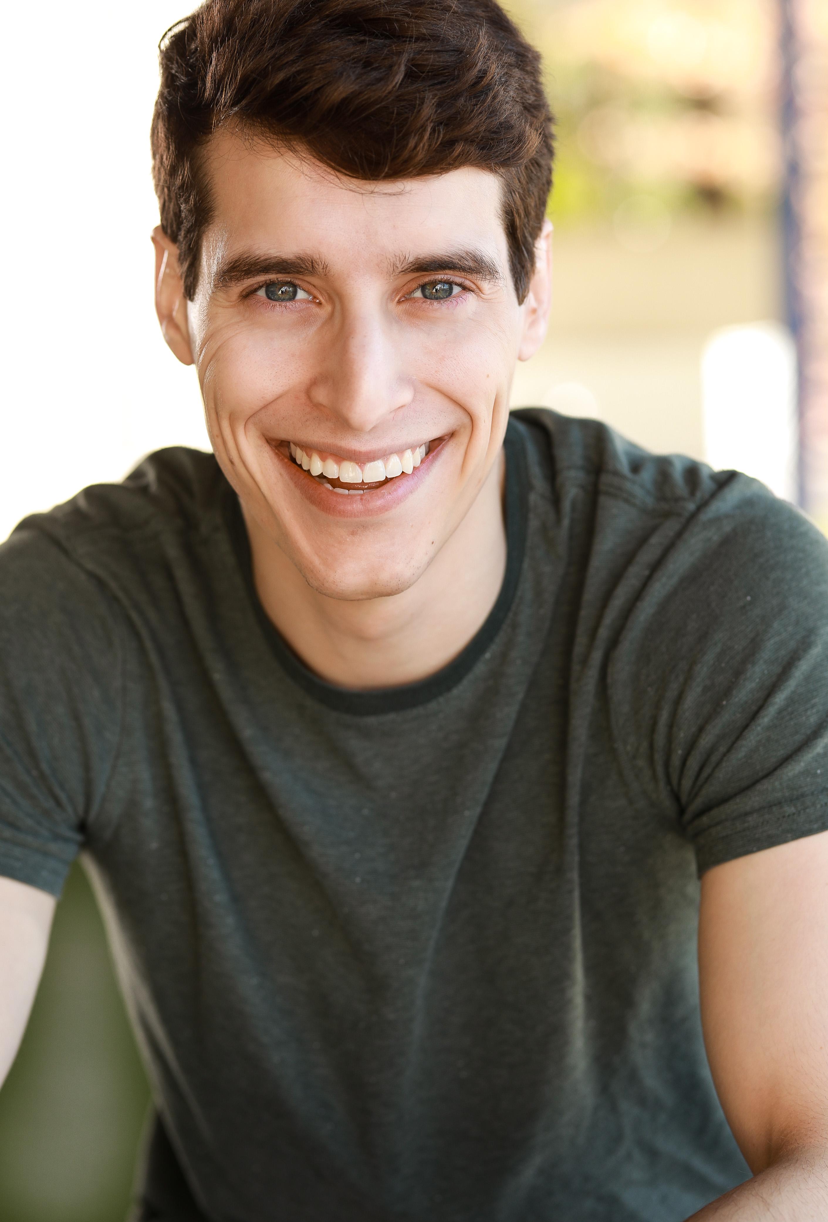 actor Daniel Annone large photo