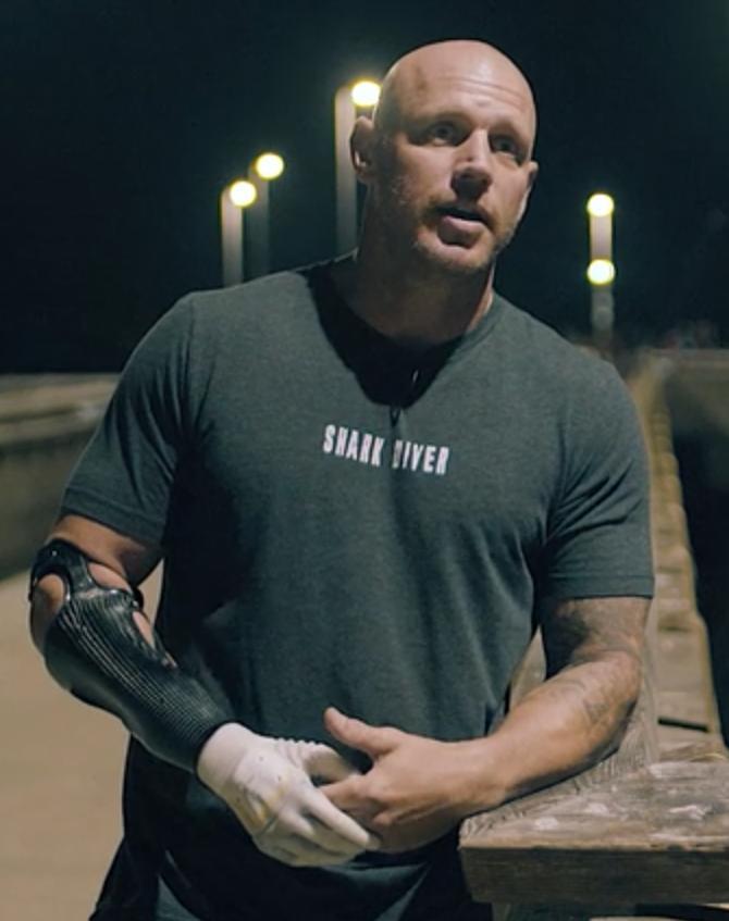 actor Paul de Gelder large photo