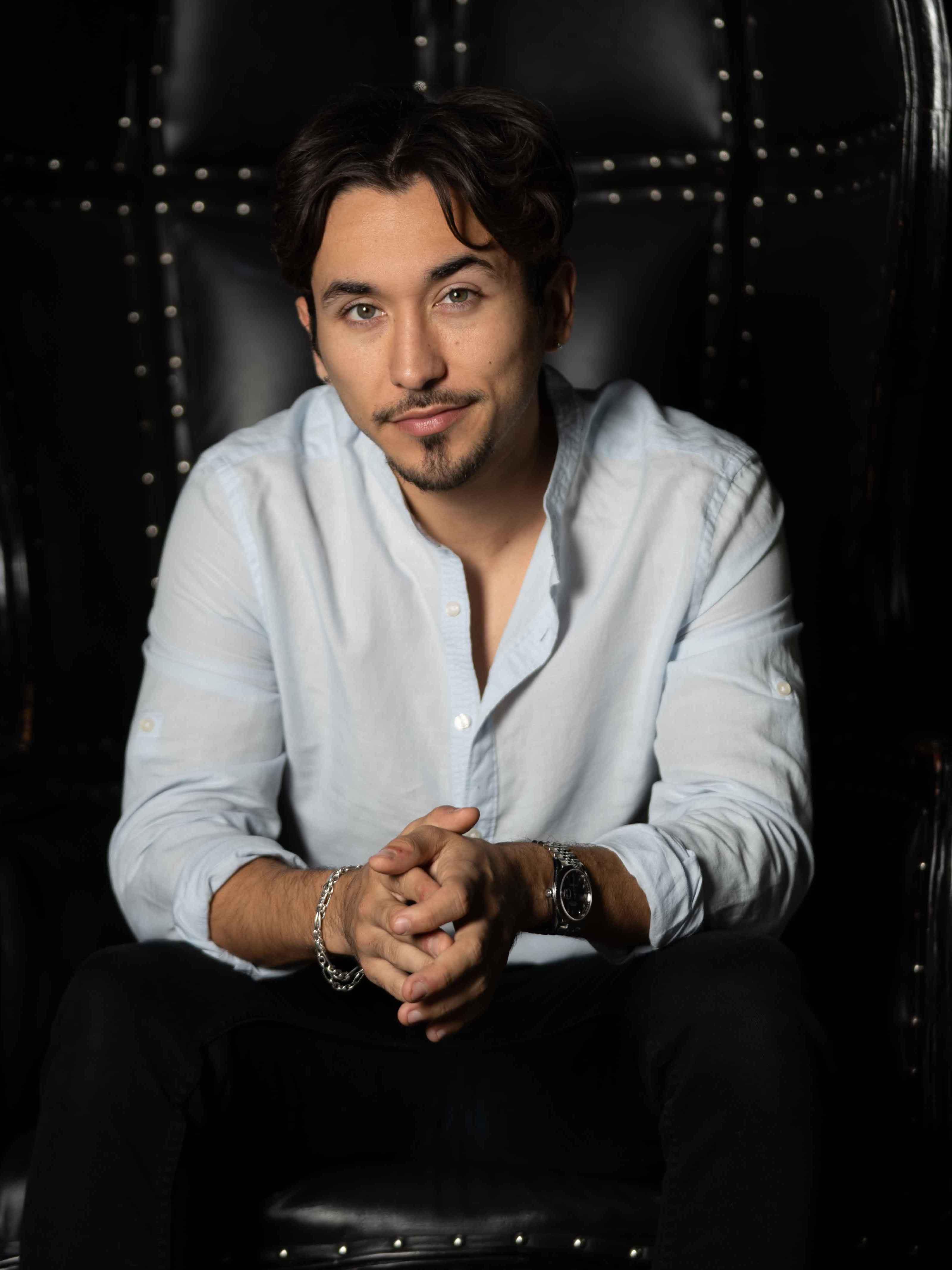 actor Brennen Taylor large photo