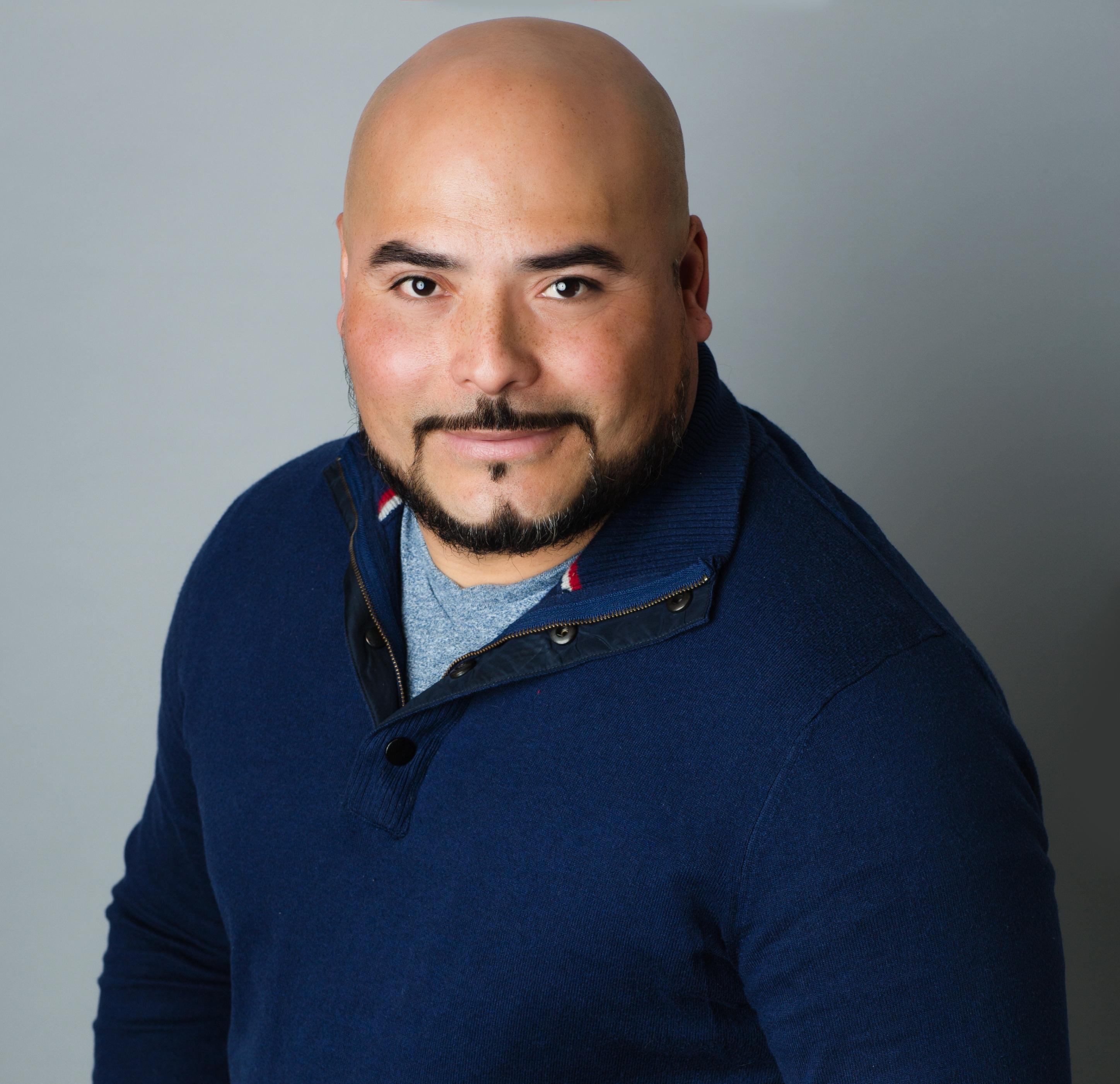 actor Artemio Gonzalez large photo