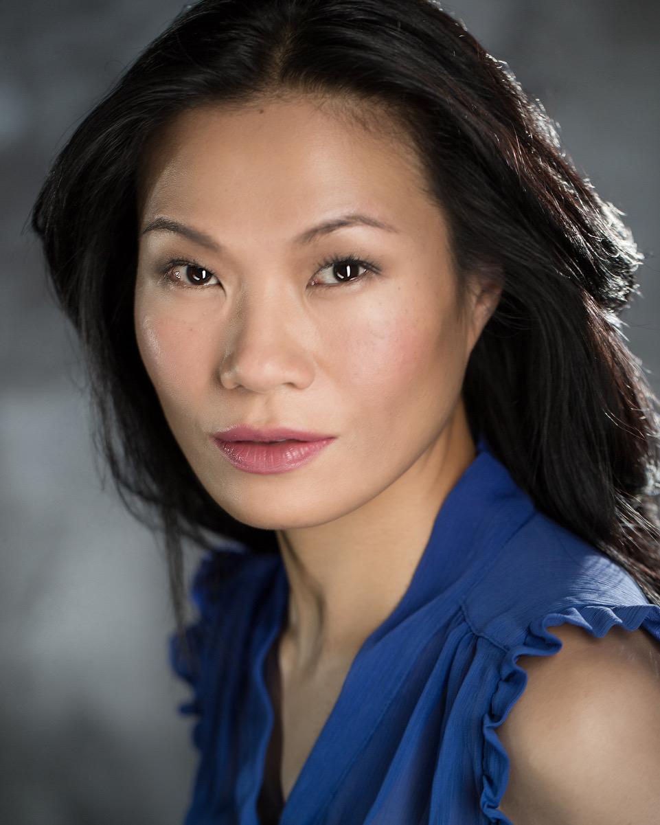 actor Lourdes Faberes large photo