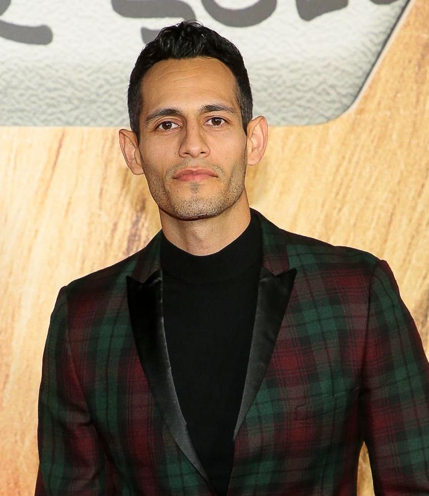 actor Johnny Rey Diaz large photo