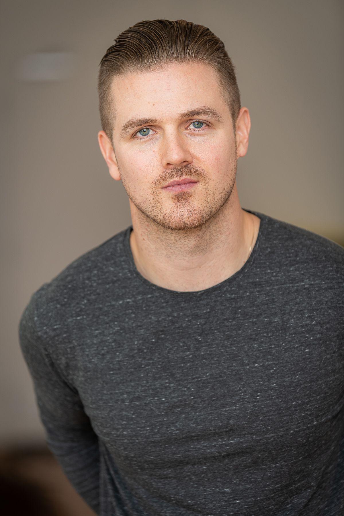 actor Craig Arnold large photo