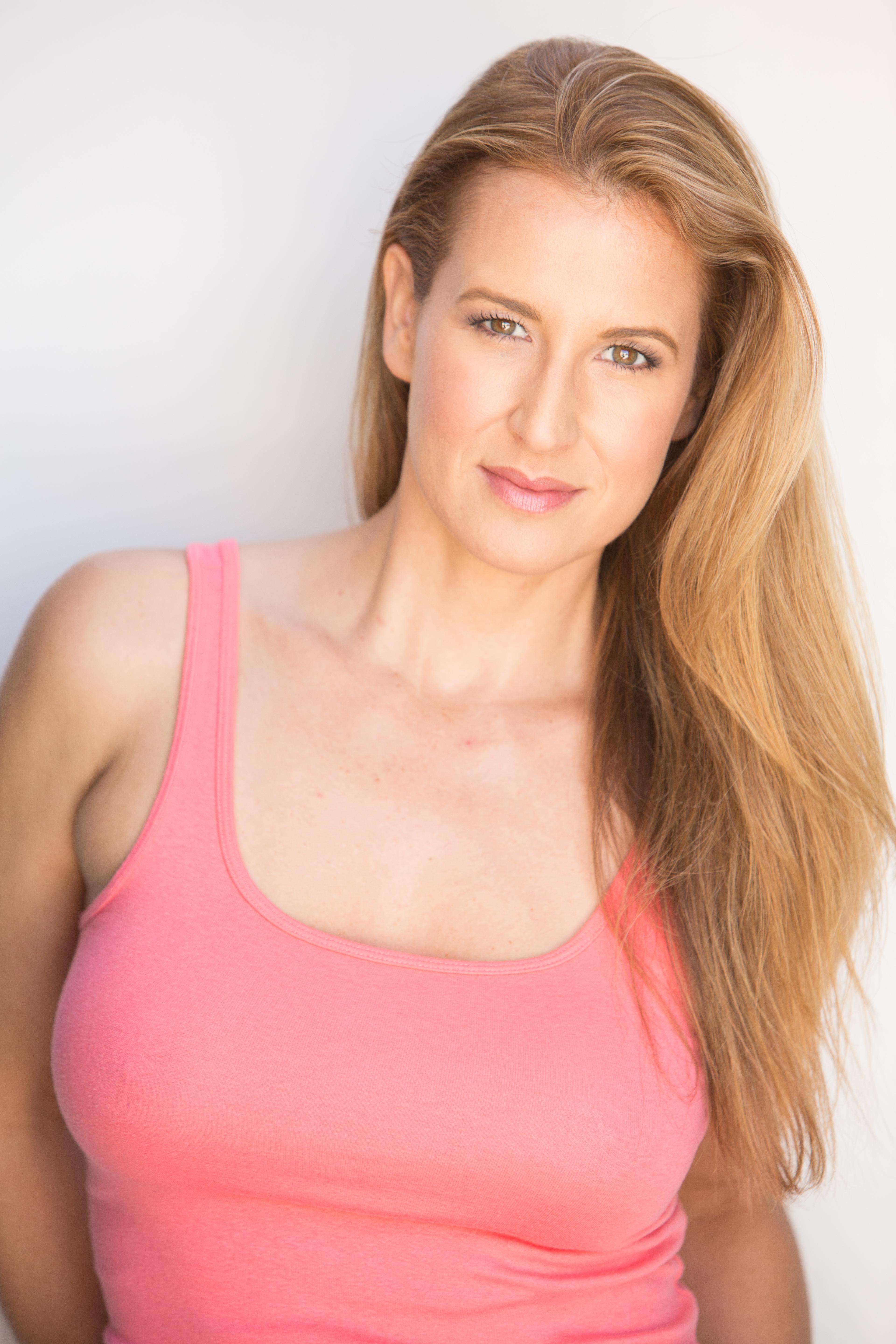 actor Peta Johnson large photo