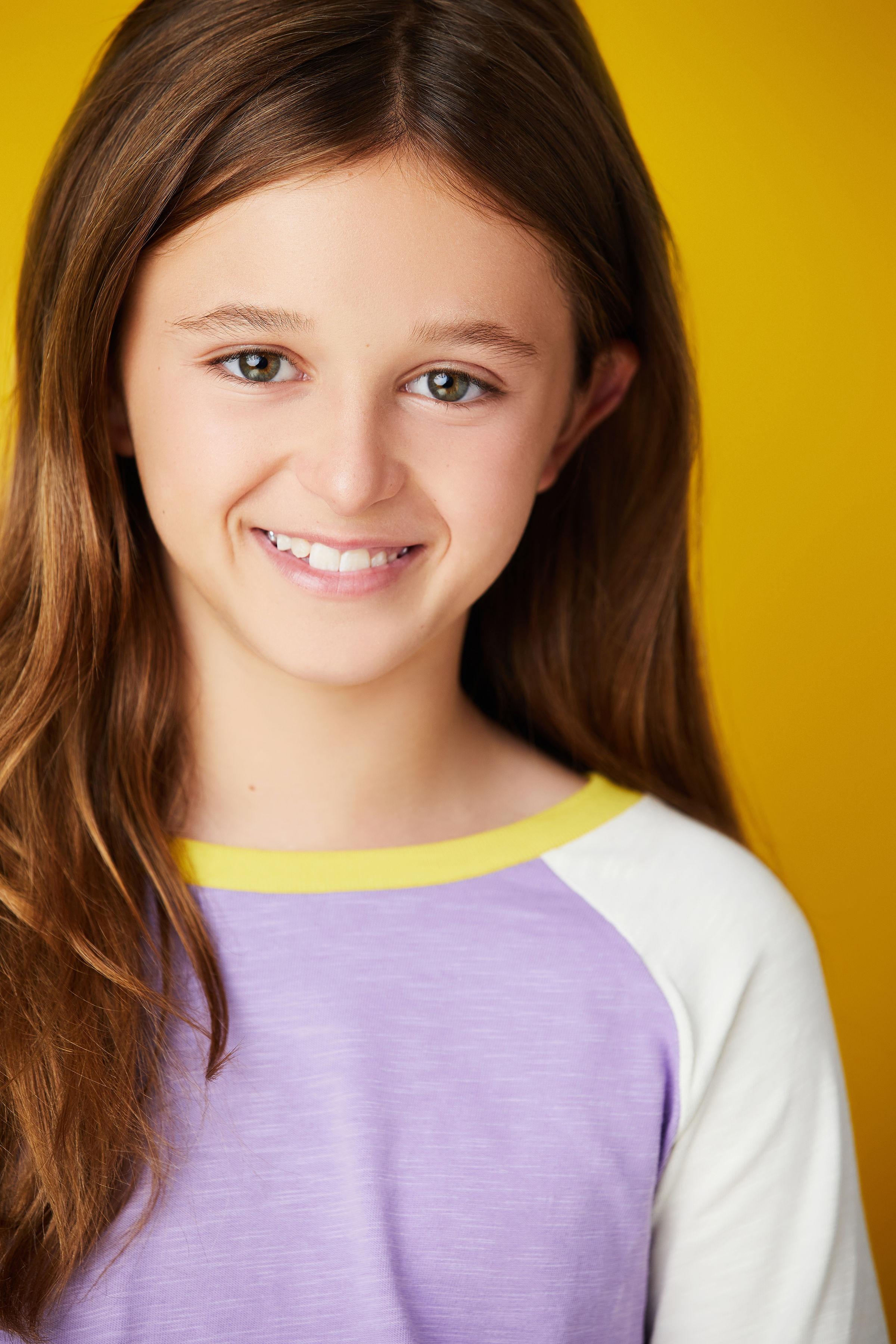 actor Kinsley Isla Dillon large photo