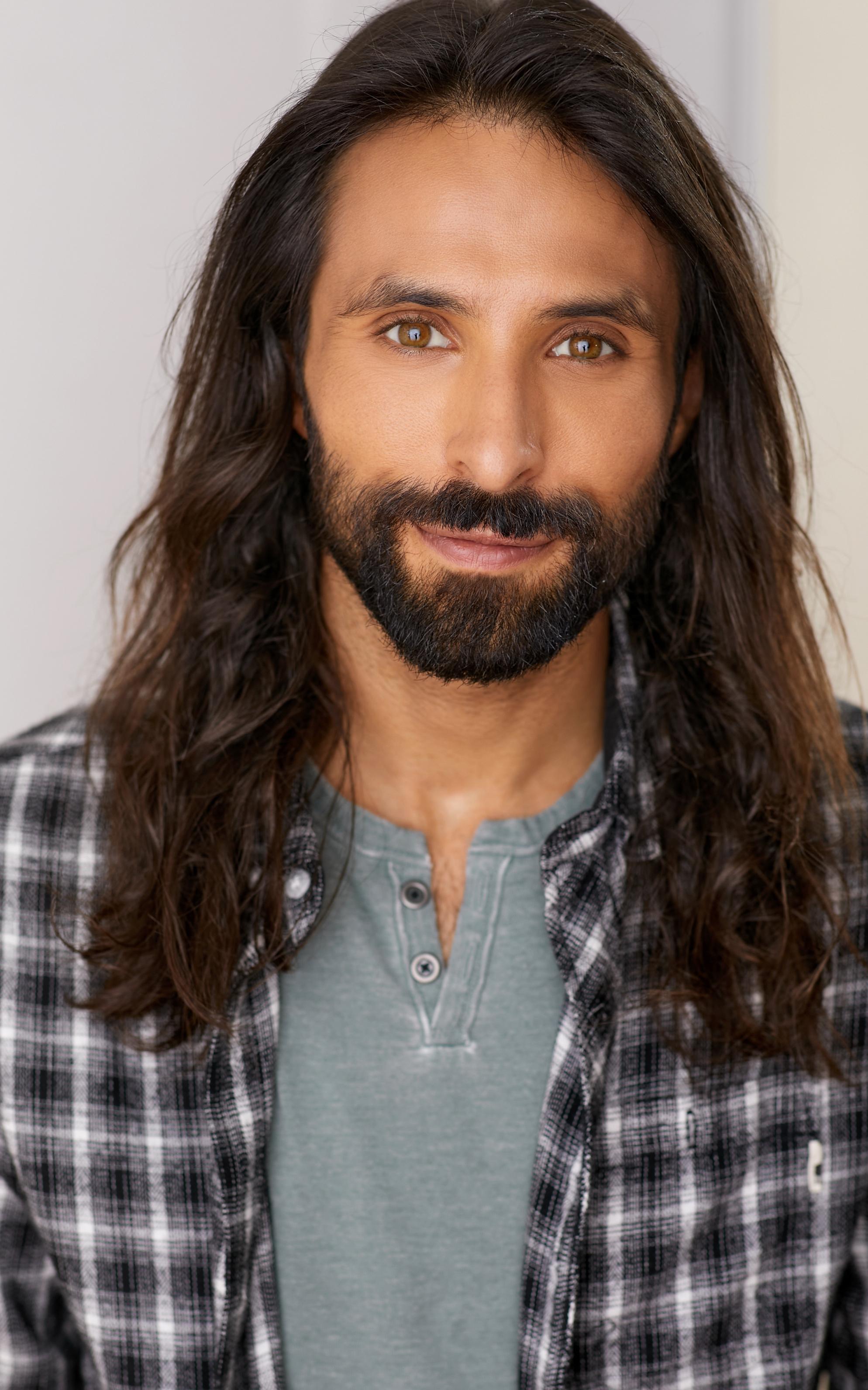 actor Mitch Lerner large photo