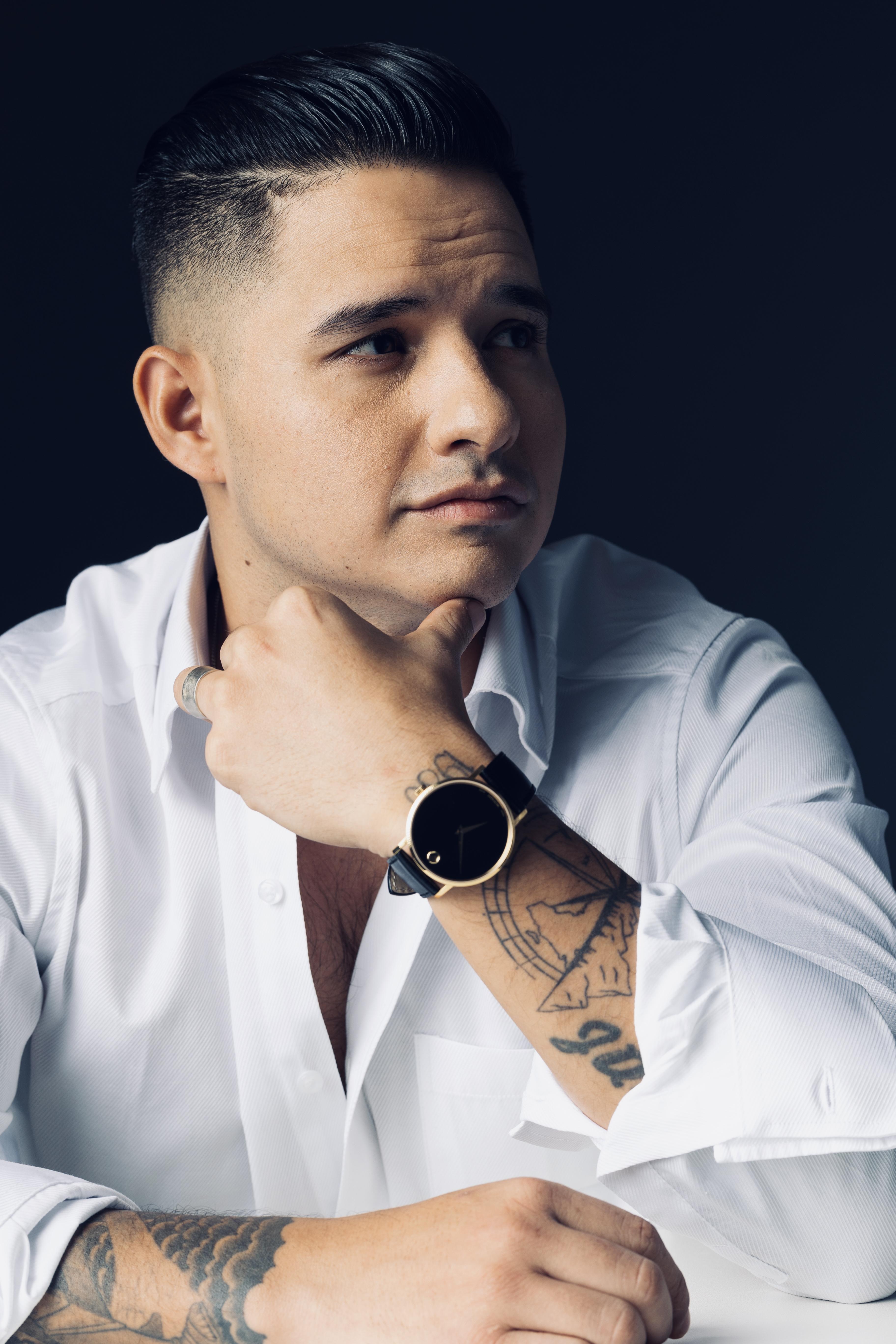 actor Johnny Serret large photo