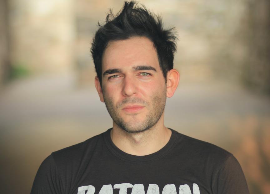 actor Matthew-Lee Erlbach large photo