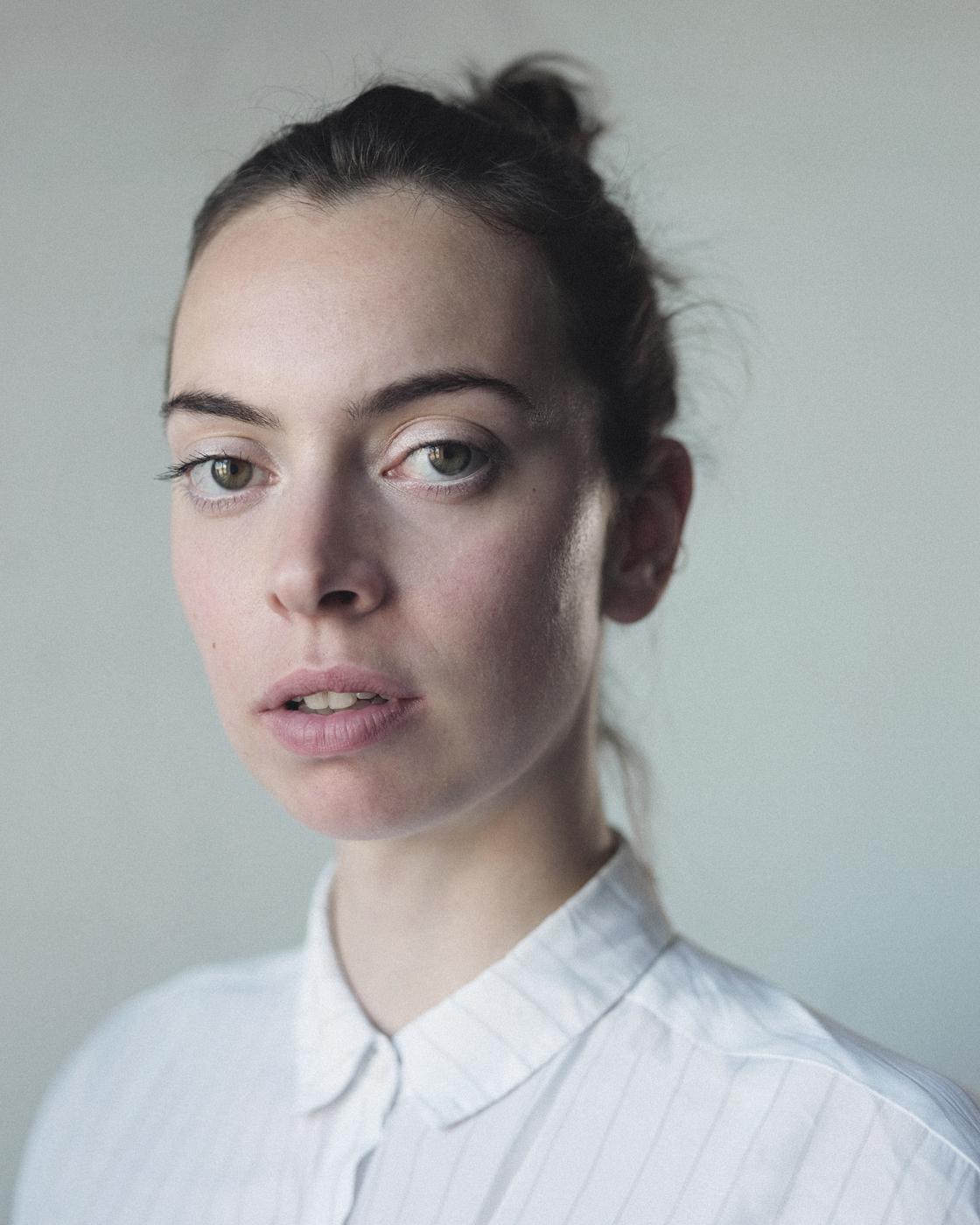 actor Natalie Spencer large photo