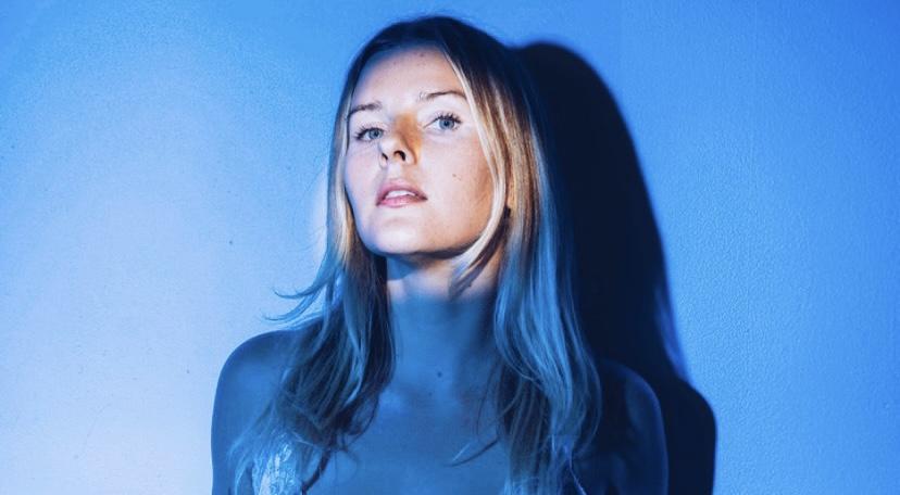 actor Michelle May large photo