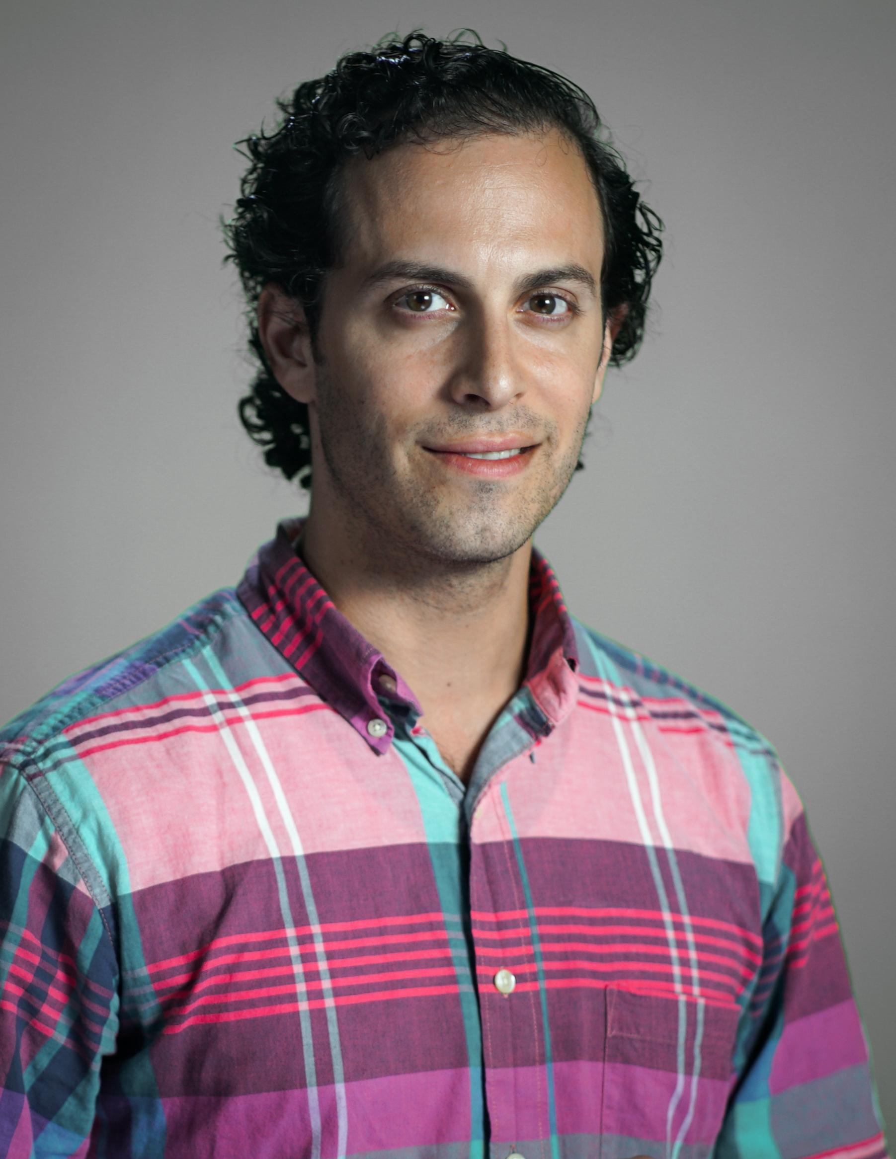 actor Tom Kondilas large photo