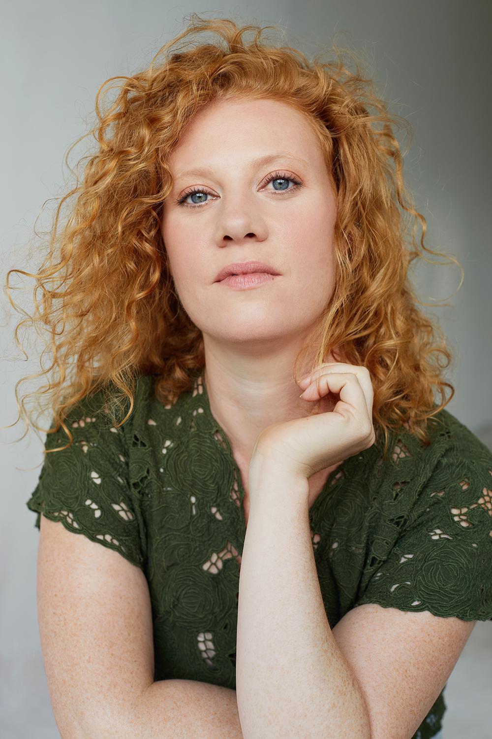 actor Kathleen Stavert large photo