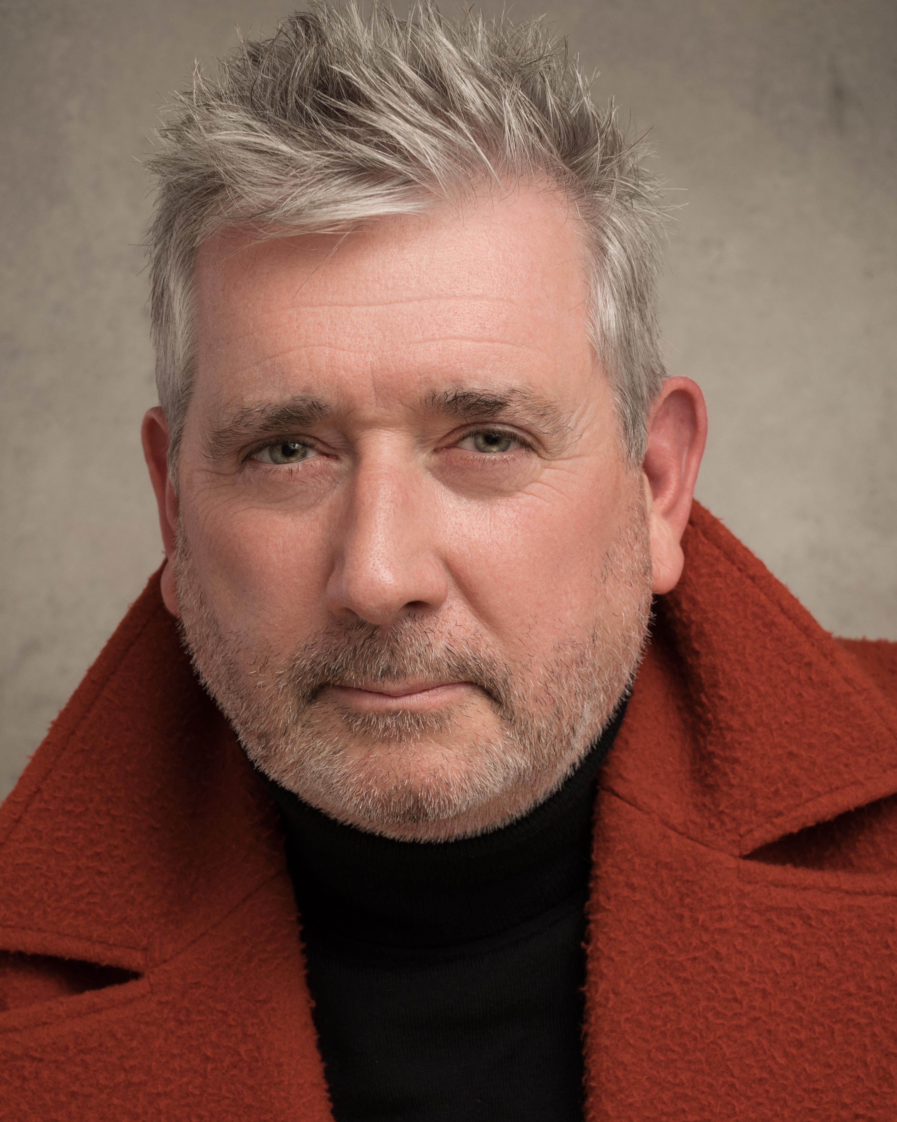 actor Gary Heron large photo