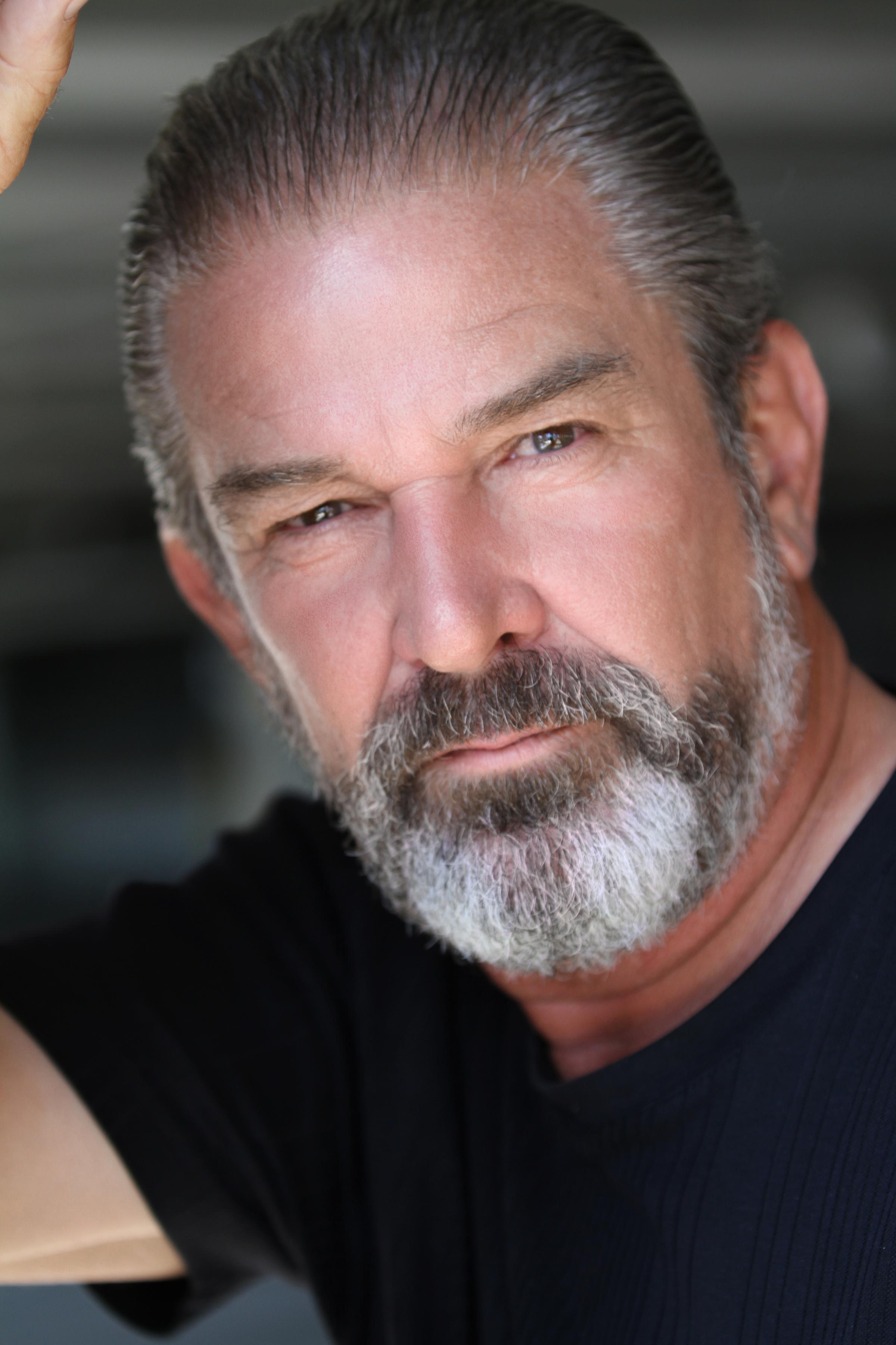 actor Shannon Thomas large photo