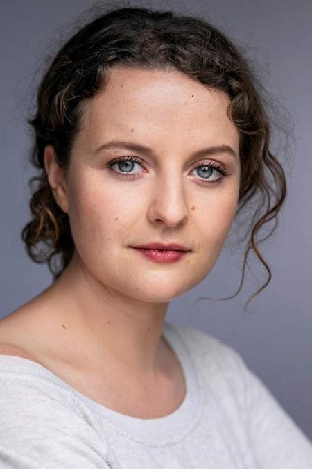 actor Ella Hope-Higginson large photo