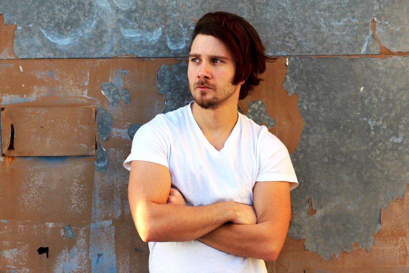 actor Kaya Sakrak large photo