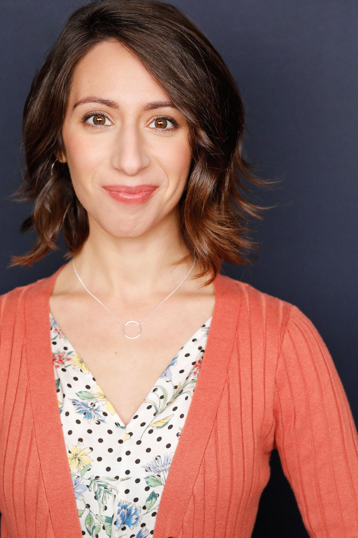 actor Kyla Schoer large photo