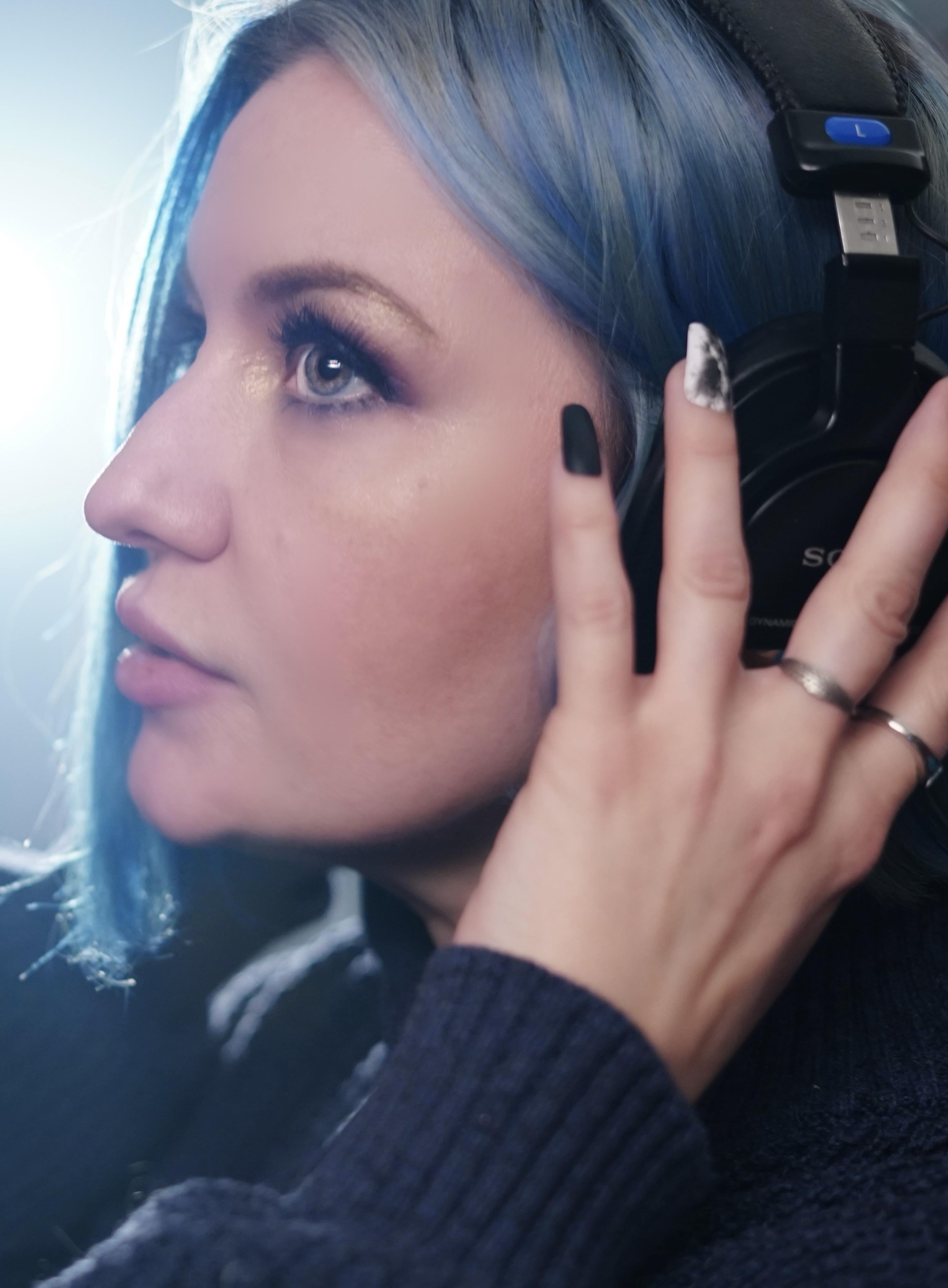 actor Monica Olive large photo