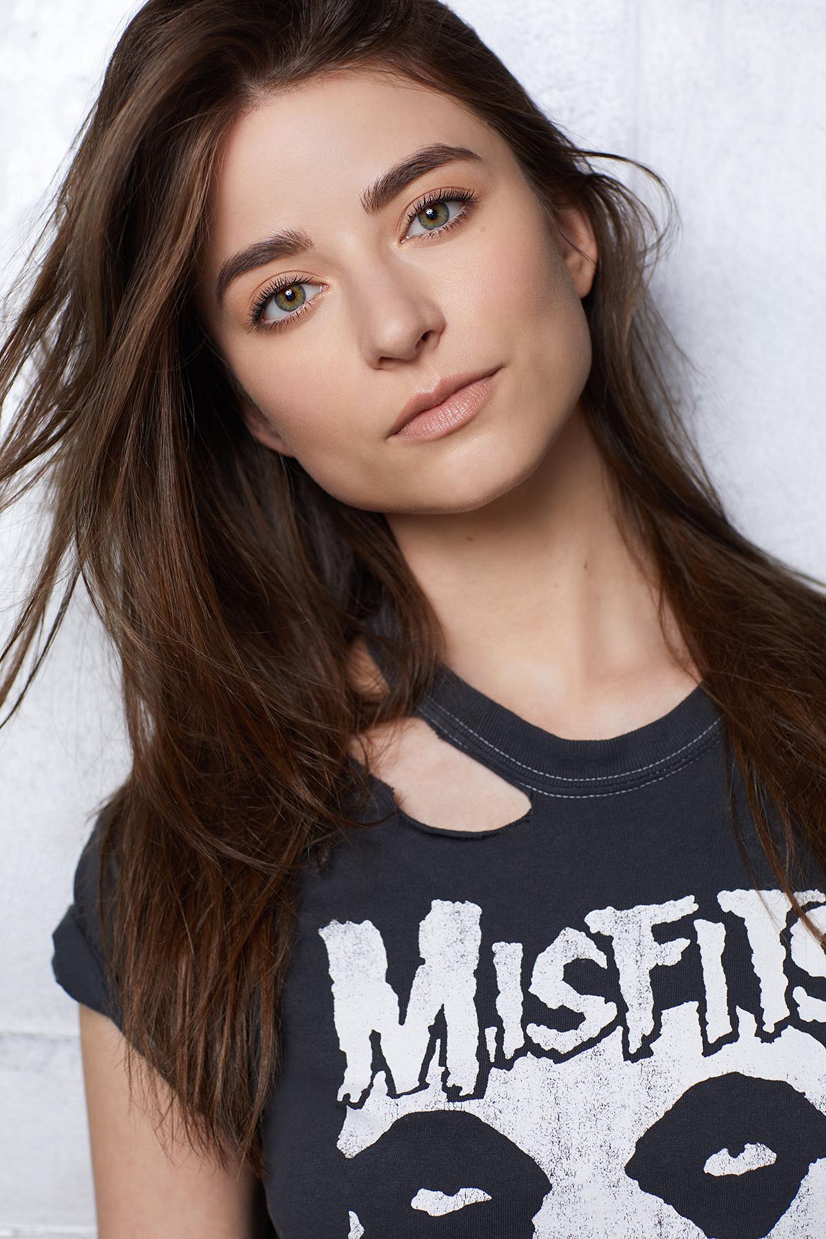 actor Teresa Decher large photo