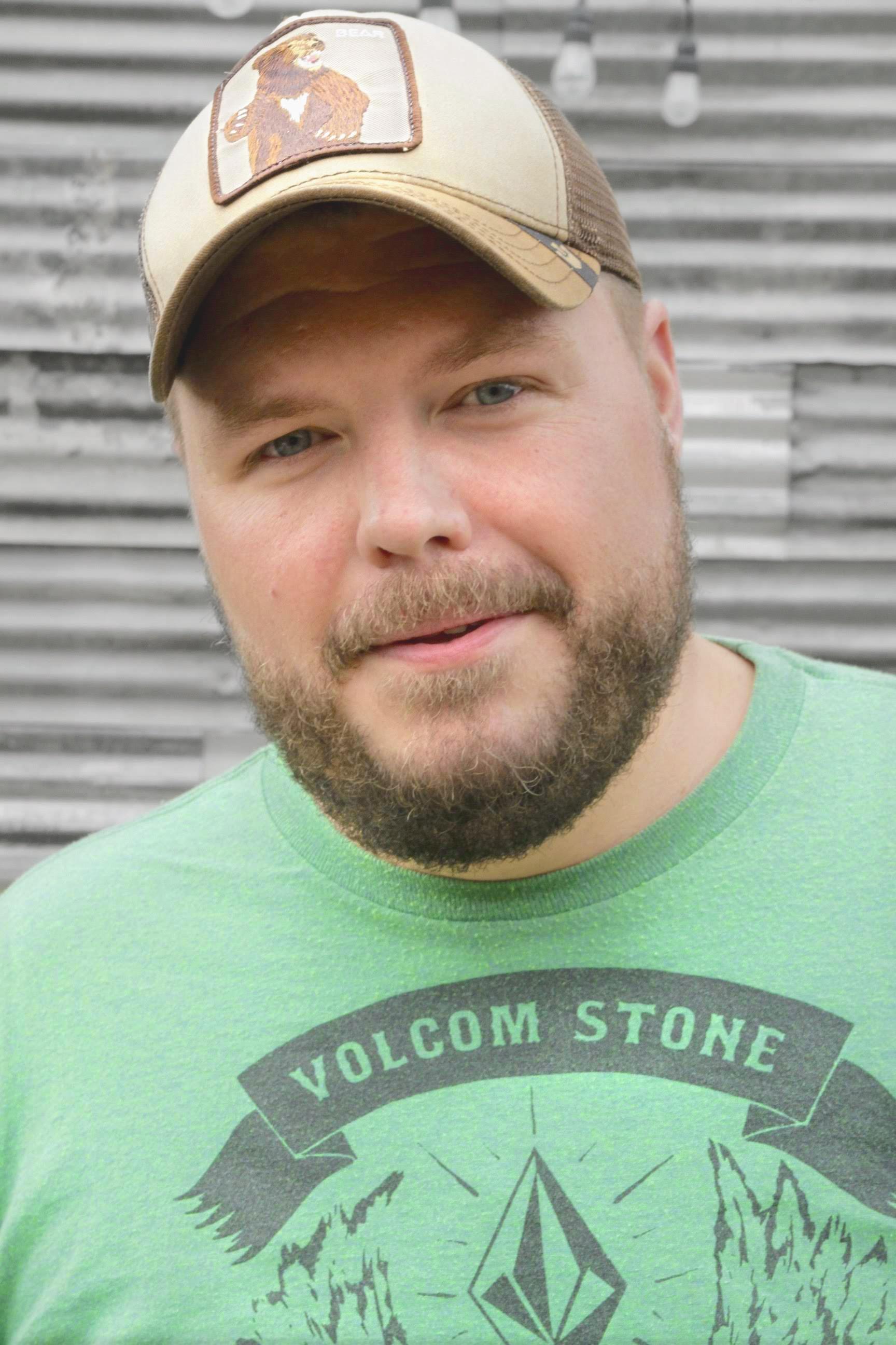 actor B.J. Hendricks large photo