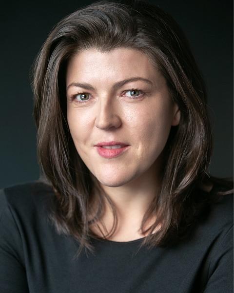 actor Hayley-Marie Axe large photo