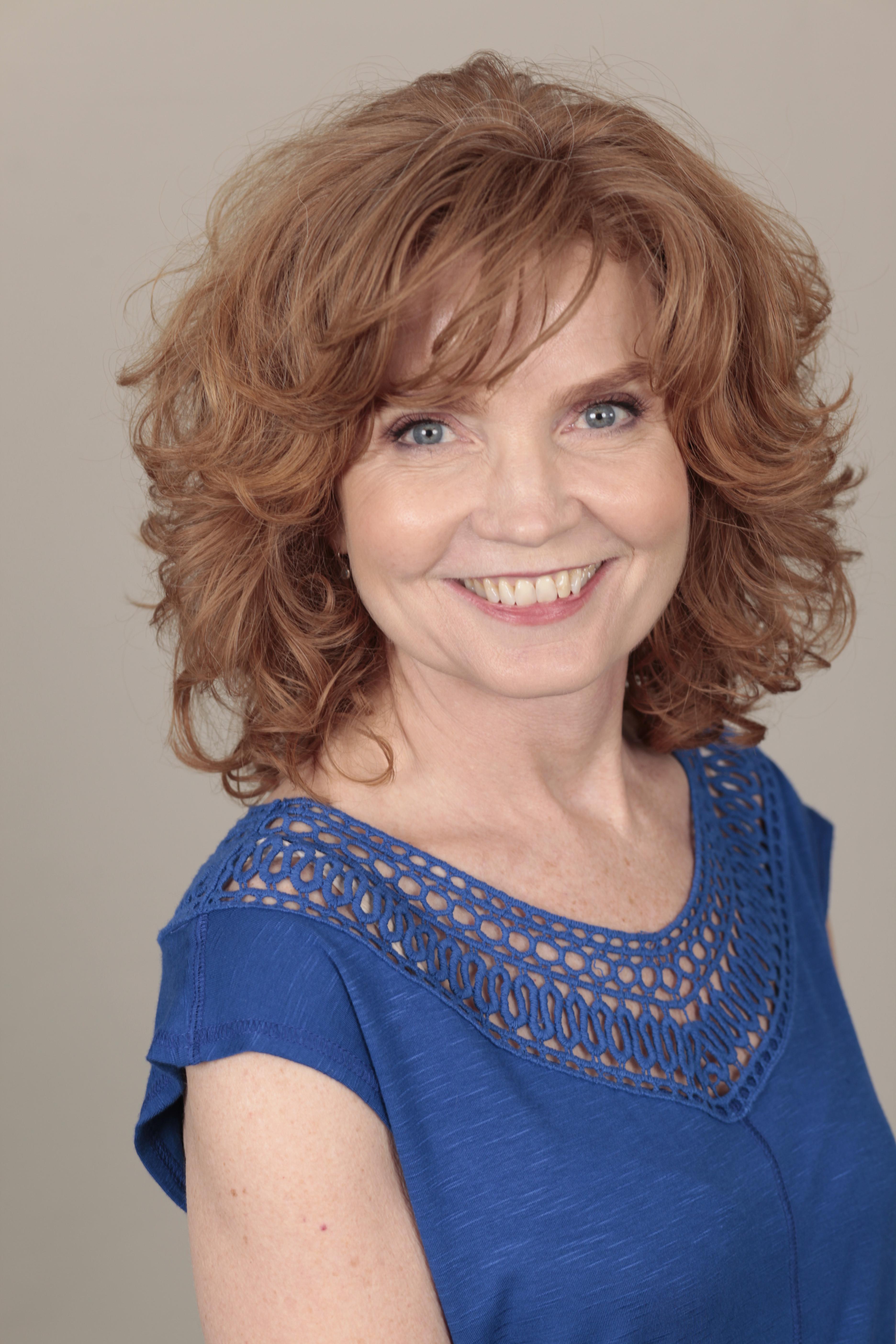 actor Anadel Baughn large photo