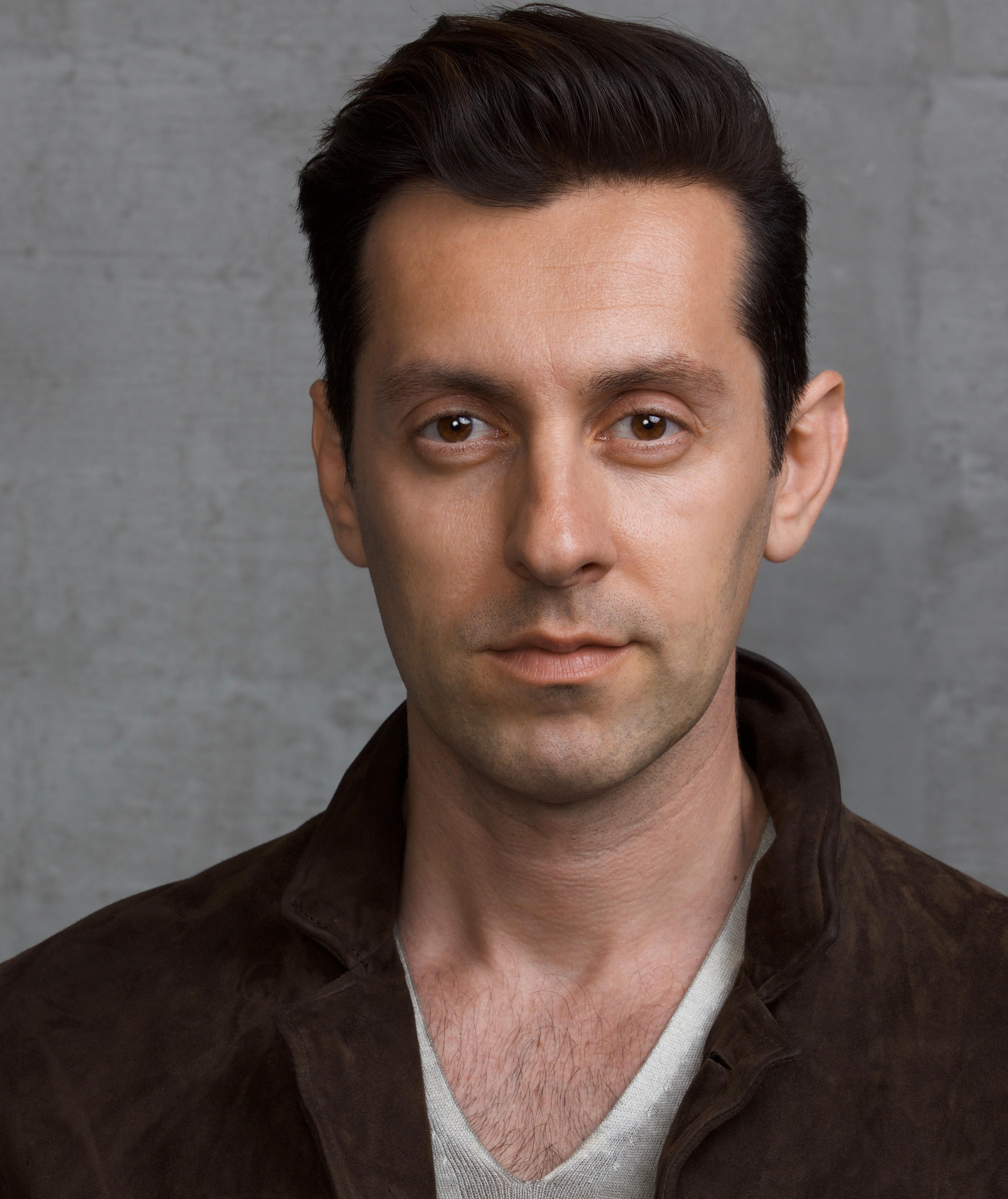 actor Max Amini large photo