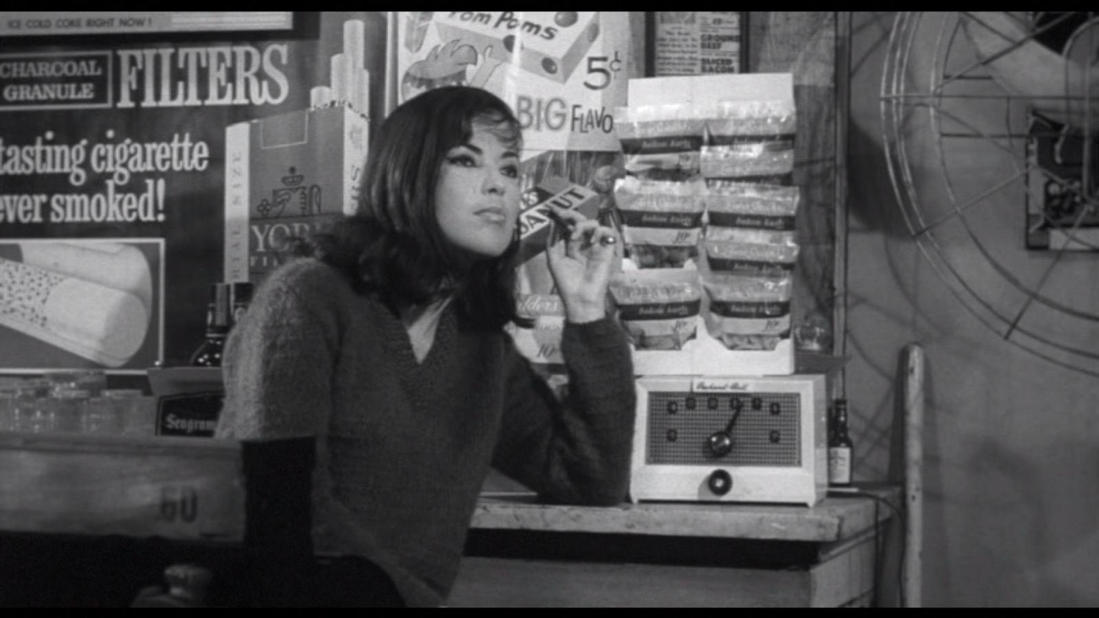 actor Laura Benedict large photo