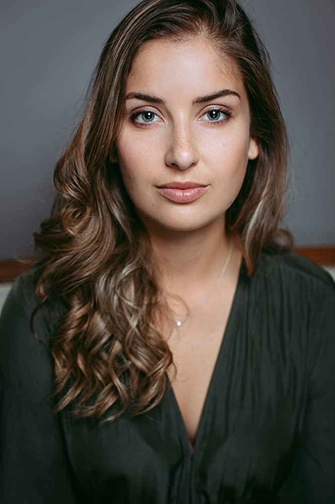 actor Tess Atkins large photo