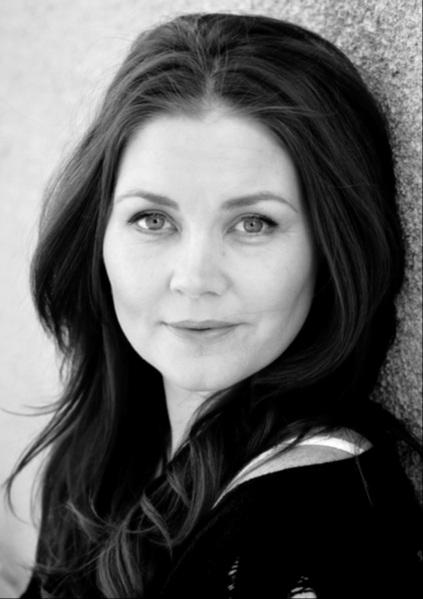 actor Sally McDonald large photo