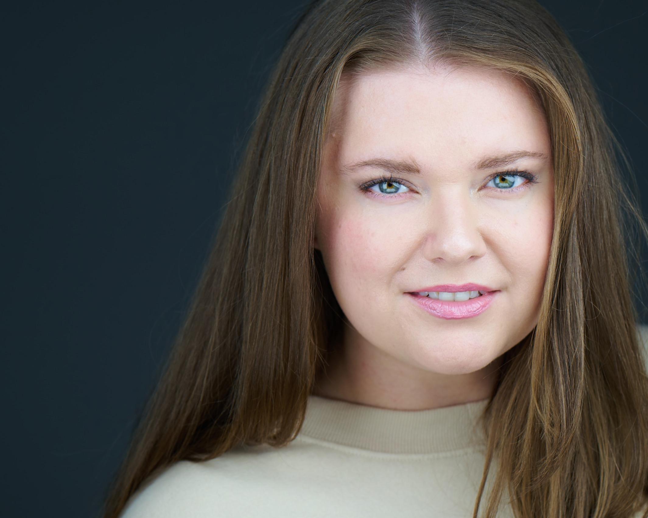 actor Katharine Nelson-Hart large photo