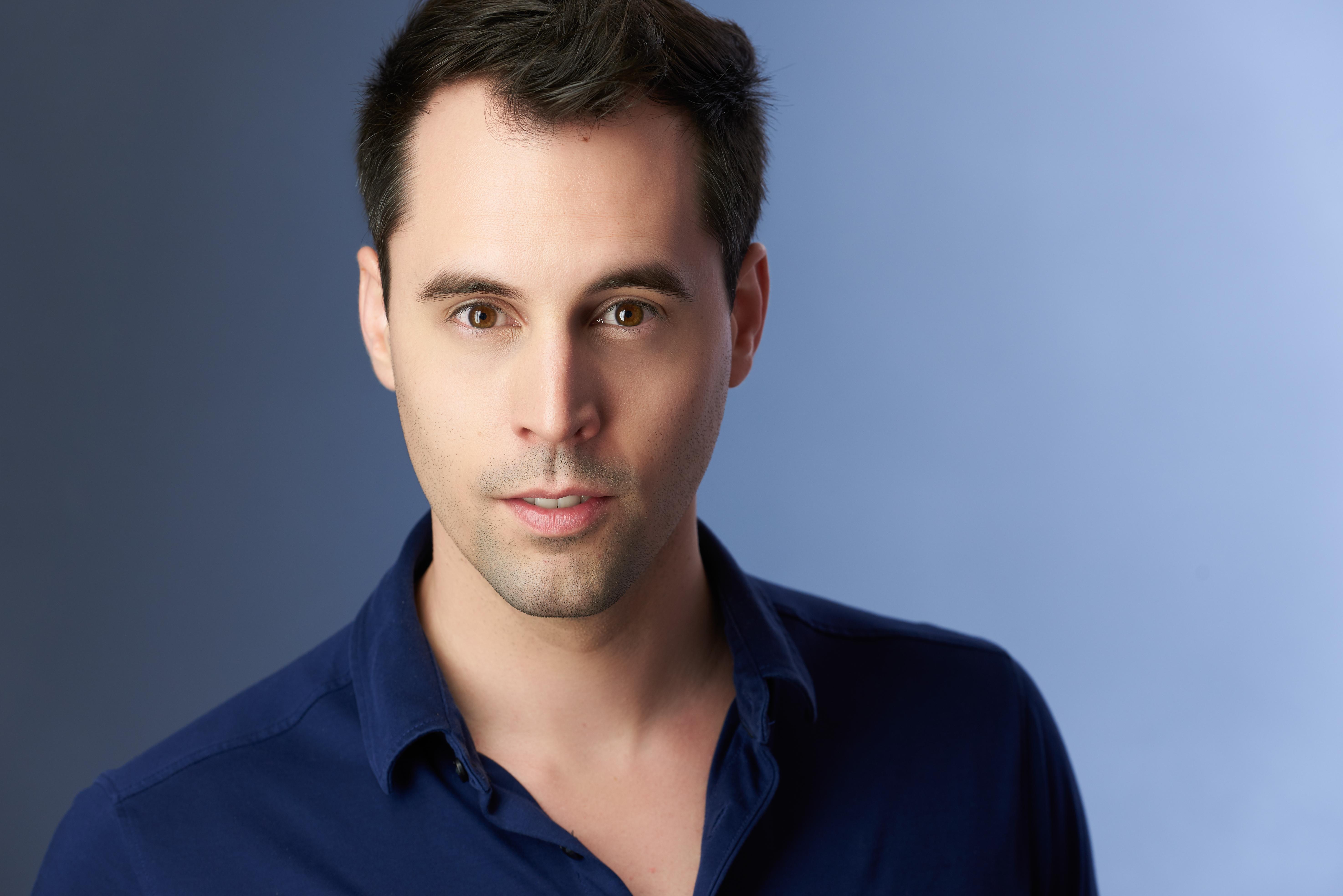 actor Aaron Michael large photo