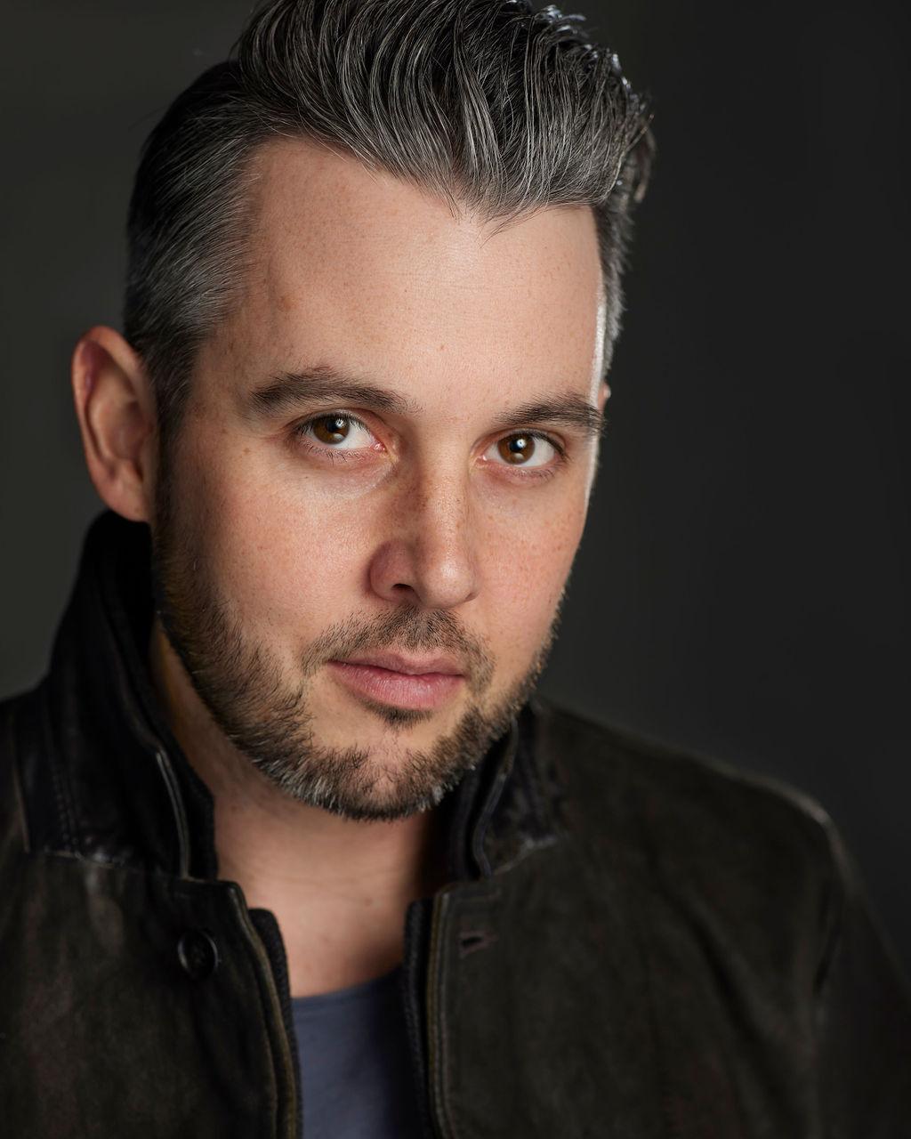 actor Sean Gunnell large photo