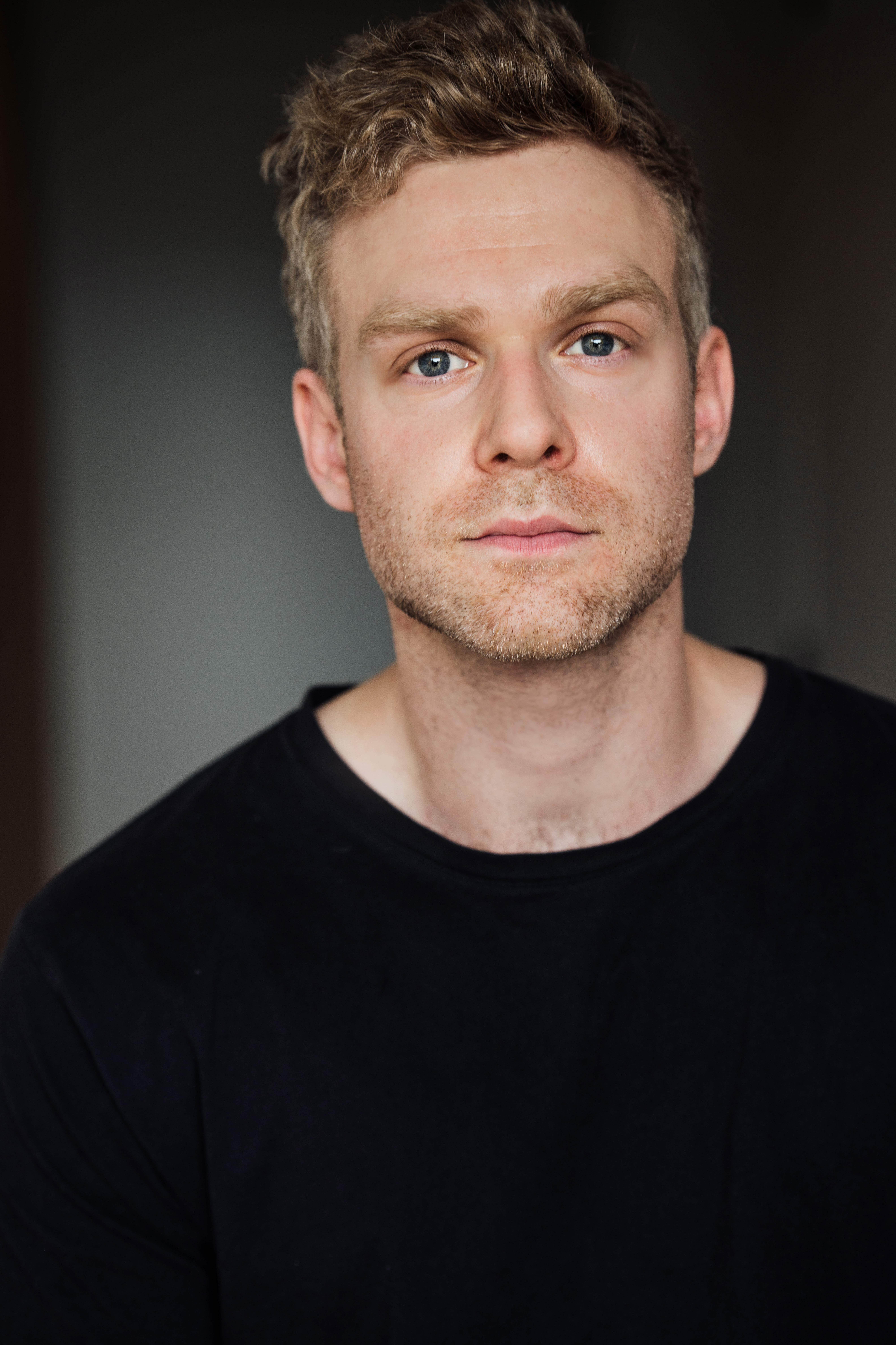 actor Alex Cooke large photo