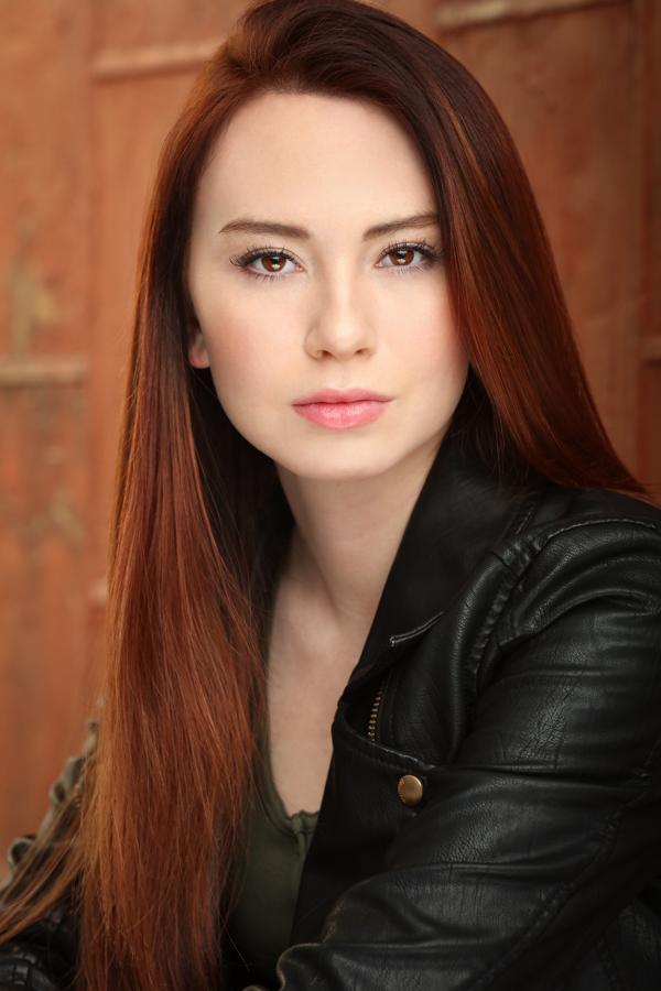 actor Chloe Amen large photo