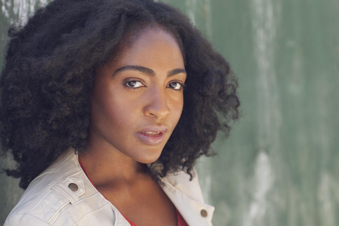 actor Shakirah DeMesier large photo