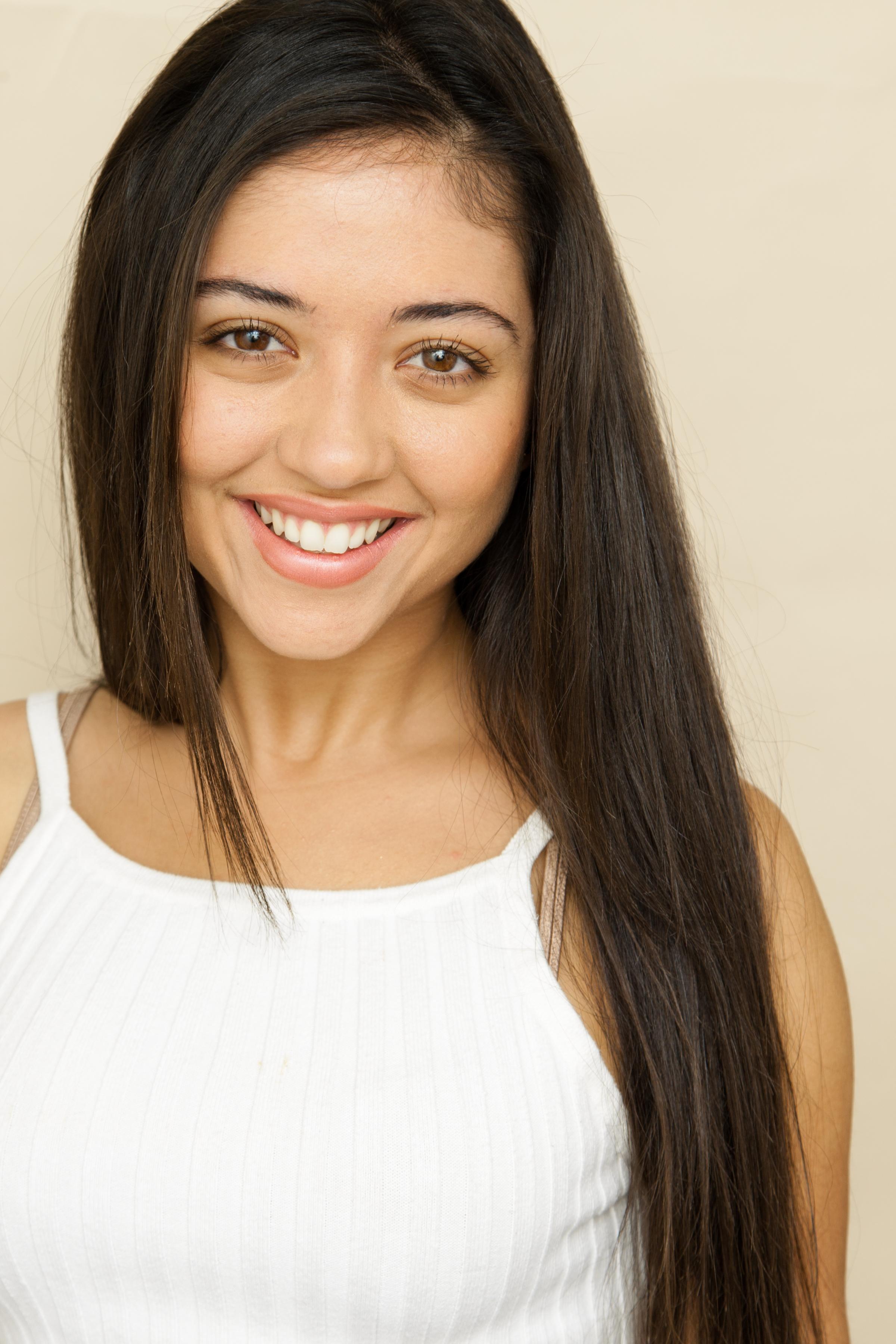 actor Grace Julianna large photo