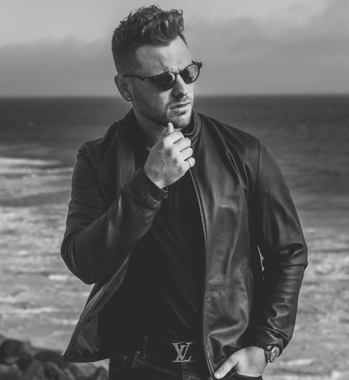 actor Garrett Backstrom large photo