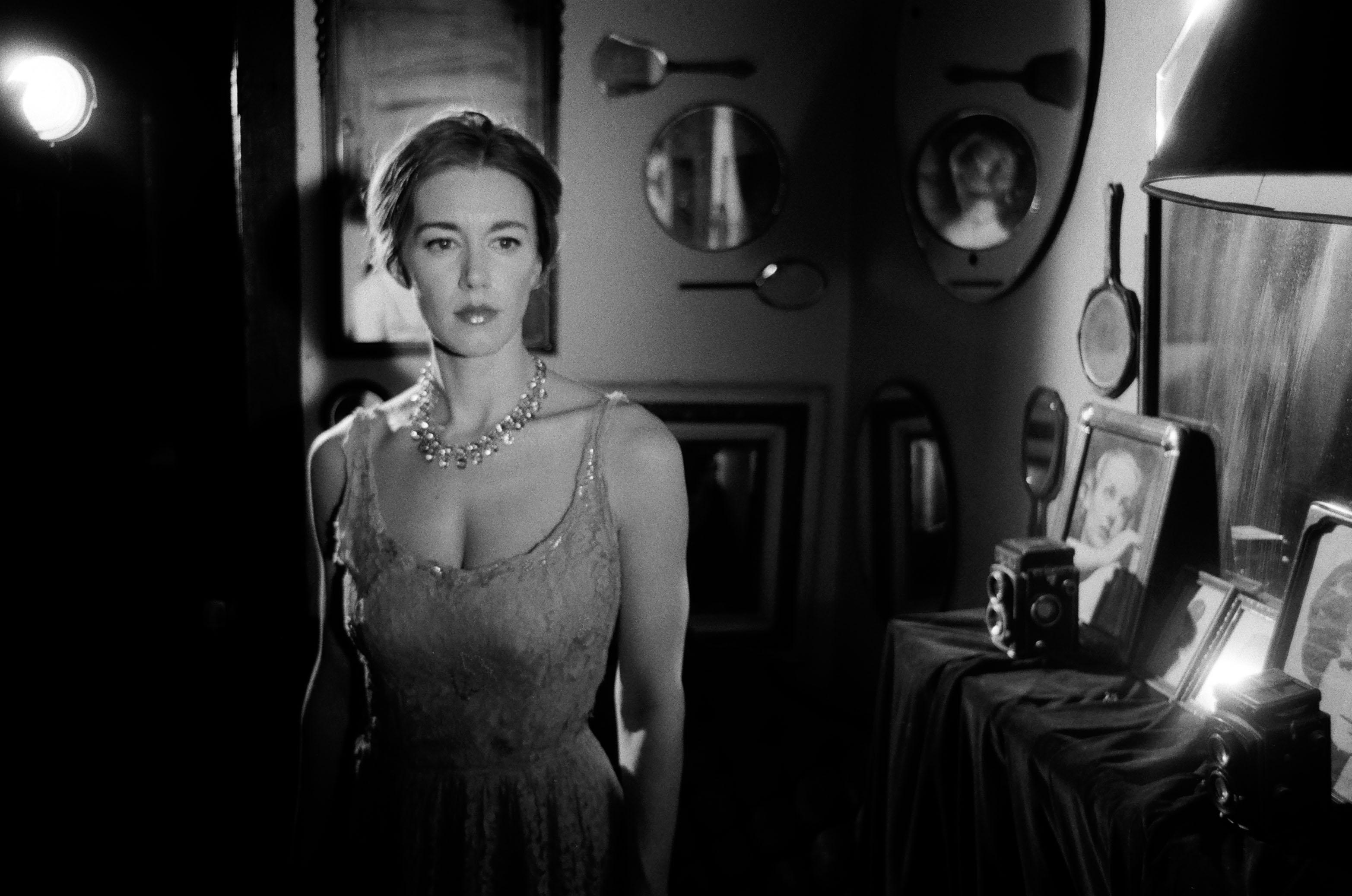 actor Kelly Thorne large photo