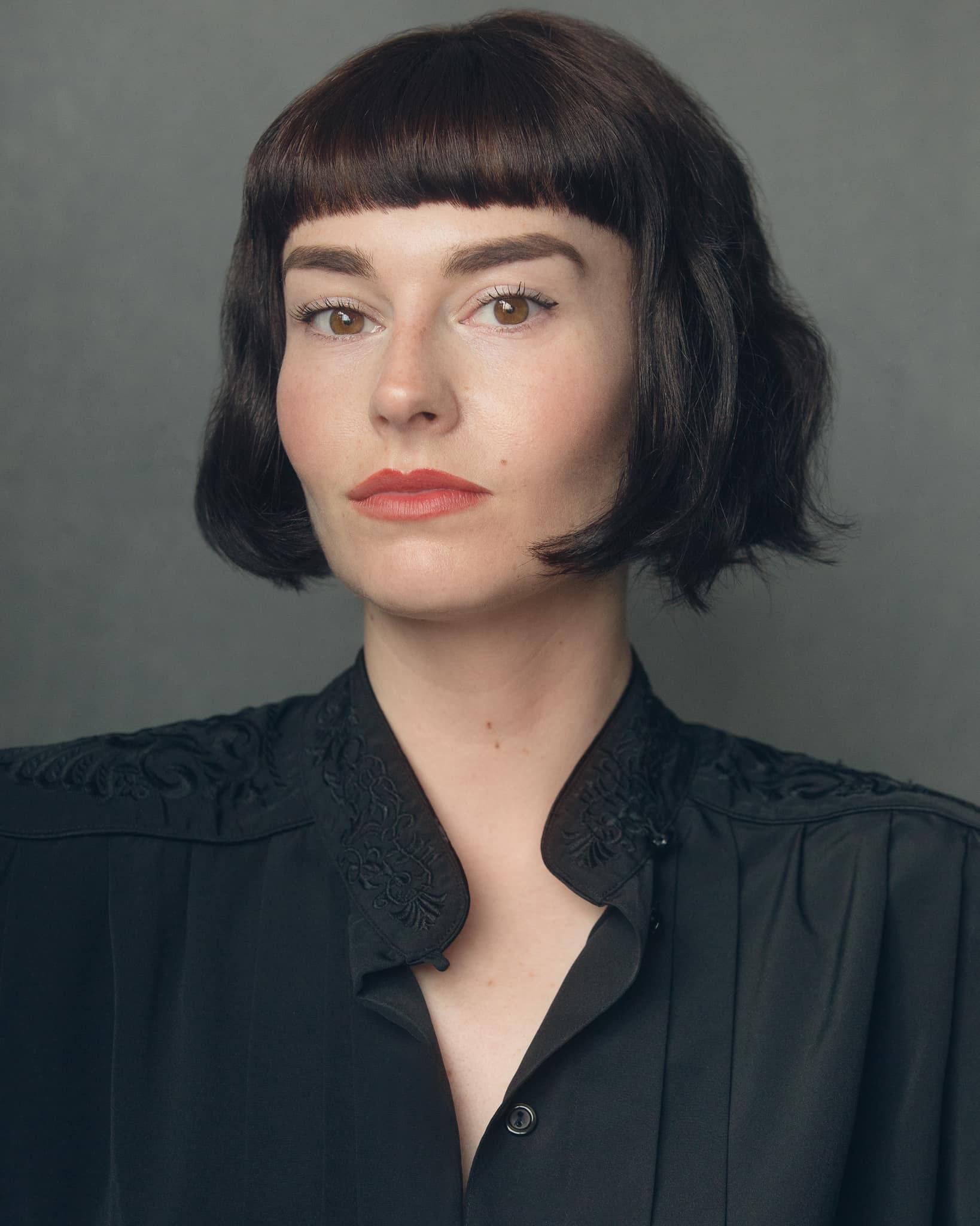 actor Victoria Emslie large photo