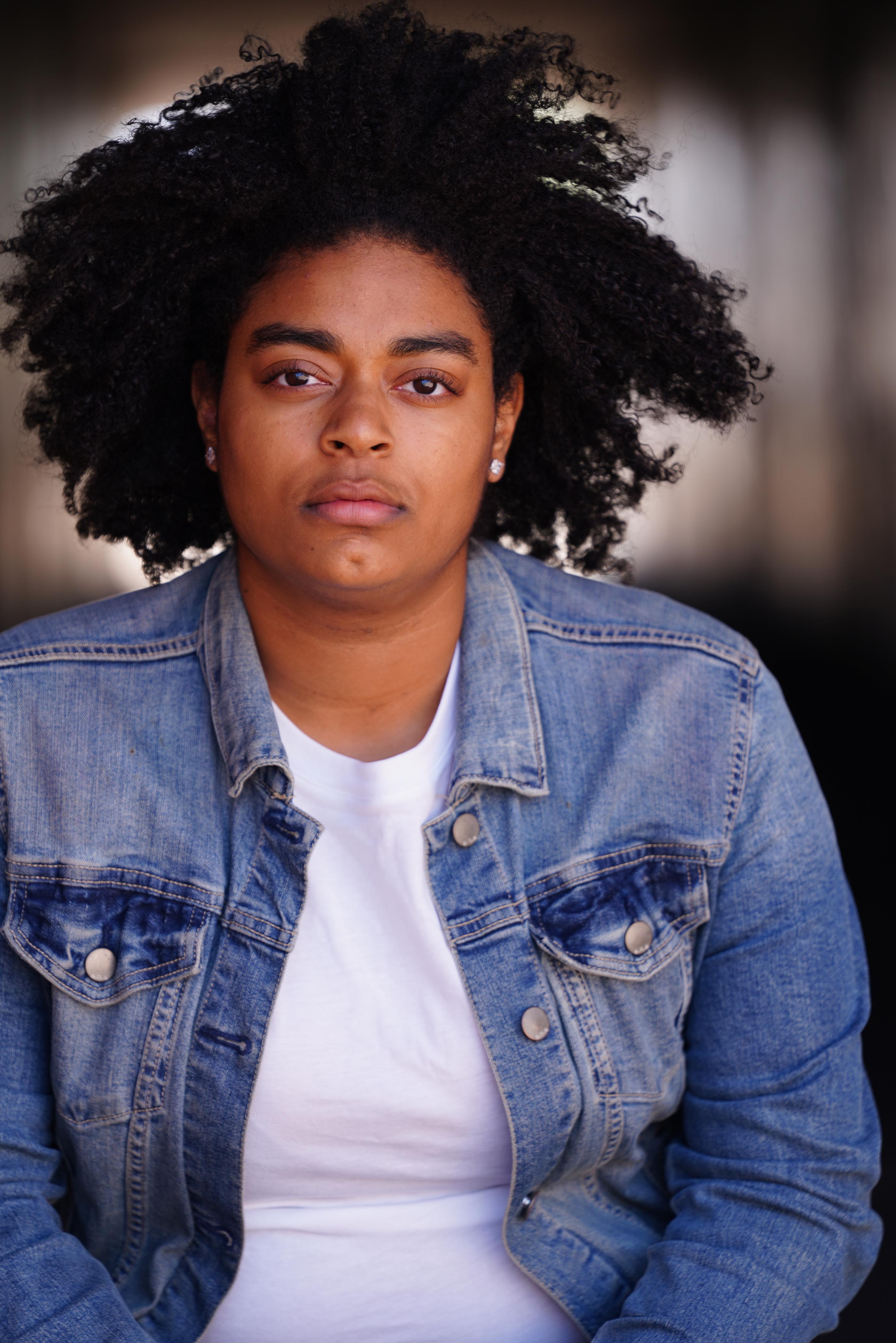 actor Skylar Fray large photo