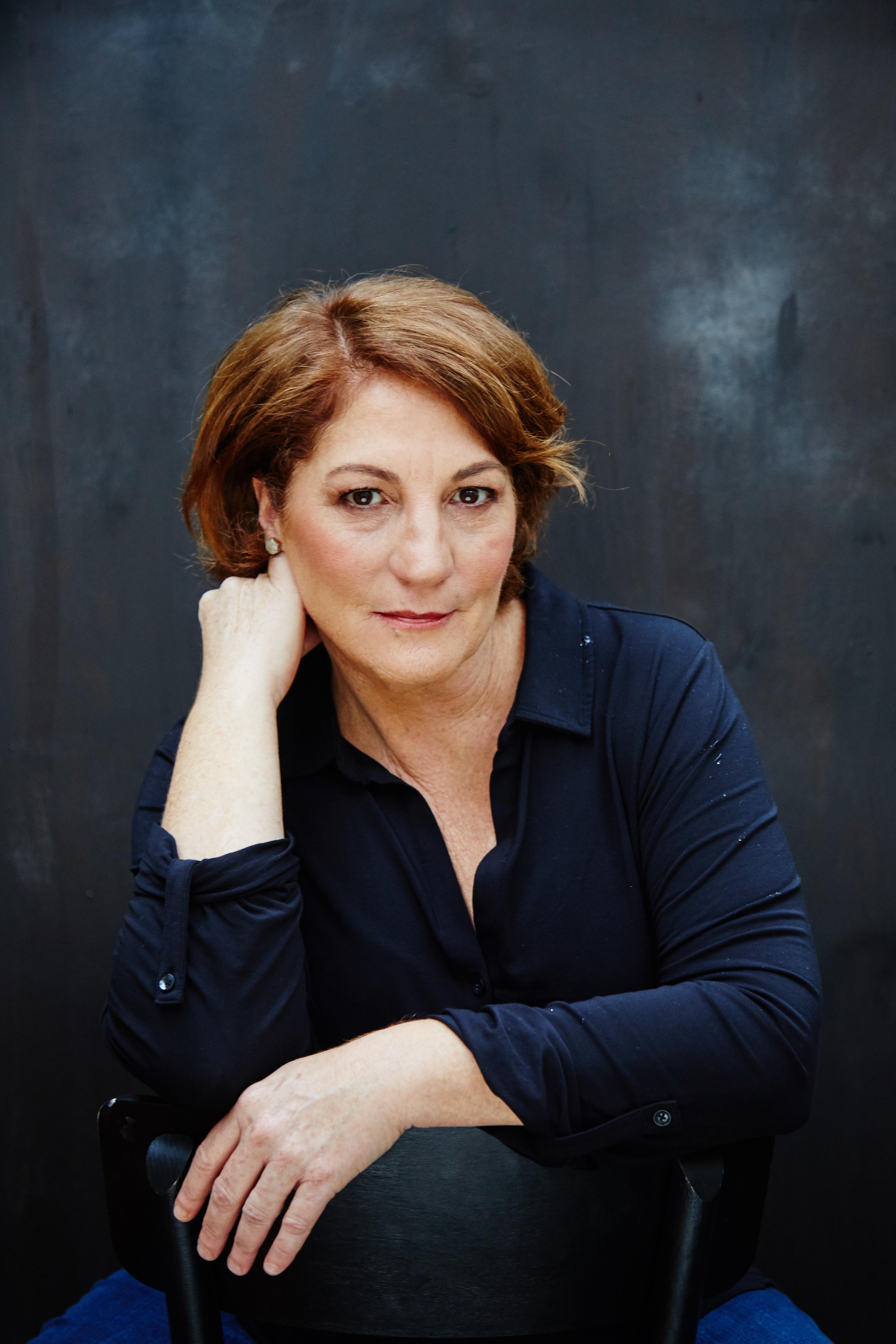 actor Deborah Jones large photo